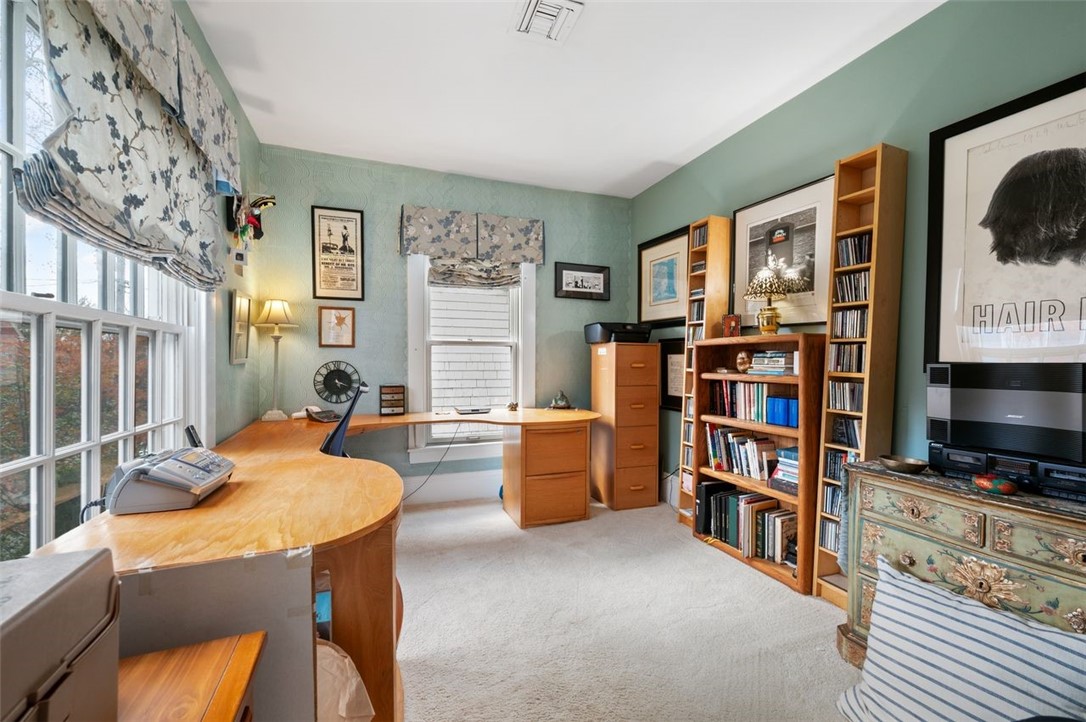 Squirrel Hill, Pennsylvania, 15217, United States, 5 Bedrooms Bedrooms, ,4 BathroomsBathrooms,Residential,For Sale,1991215