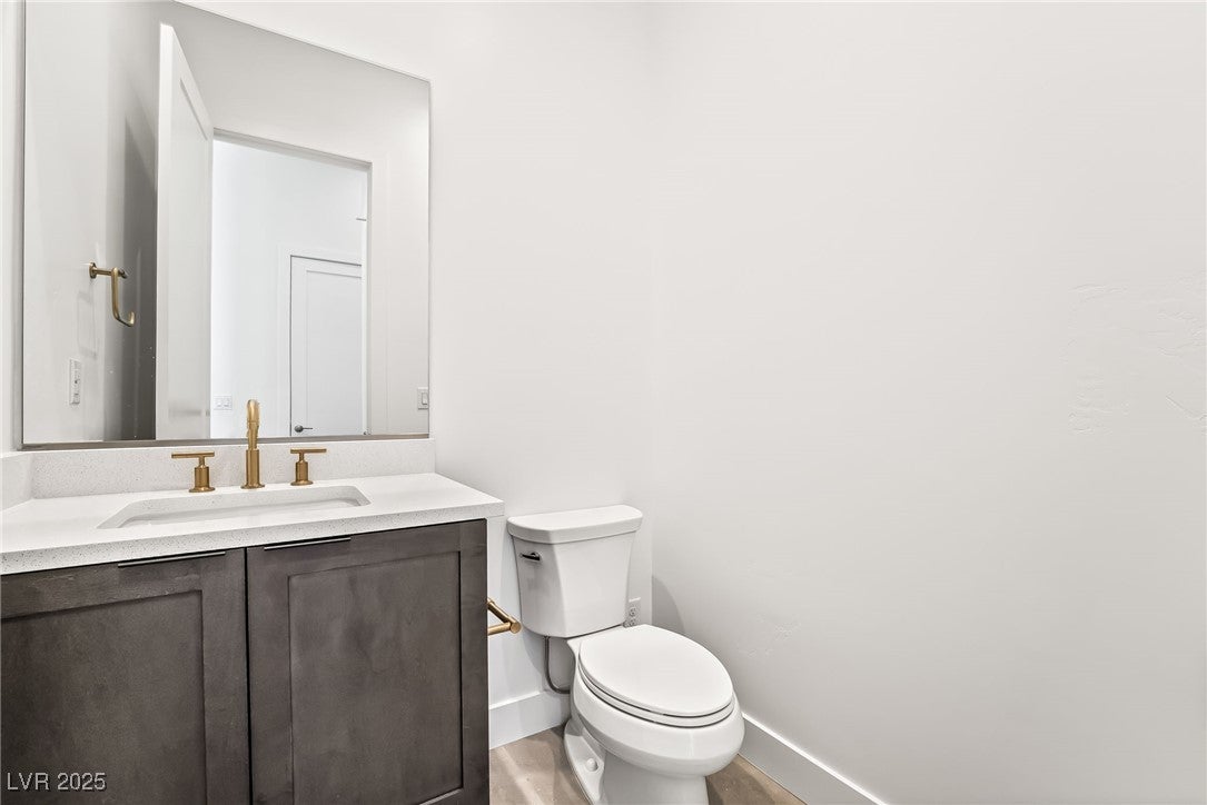 Las Vegas, Nevada, 89135, United States, 4 Bedrooms Bedrooms, ,5 BathroomsBathrooms,Residential,For Sale,1974959