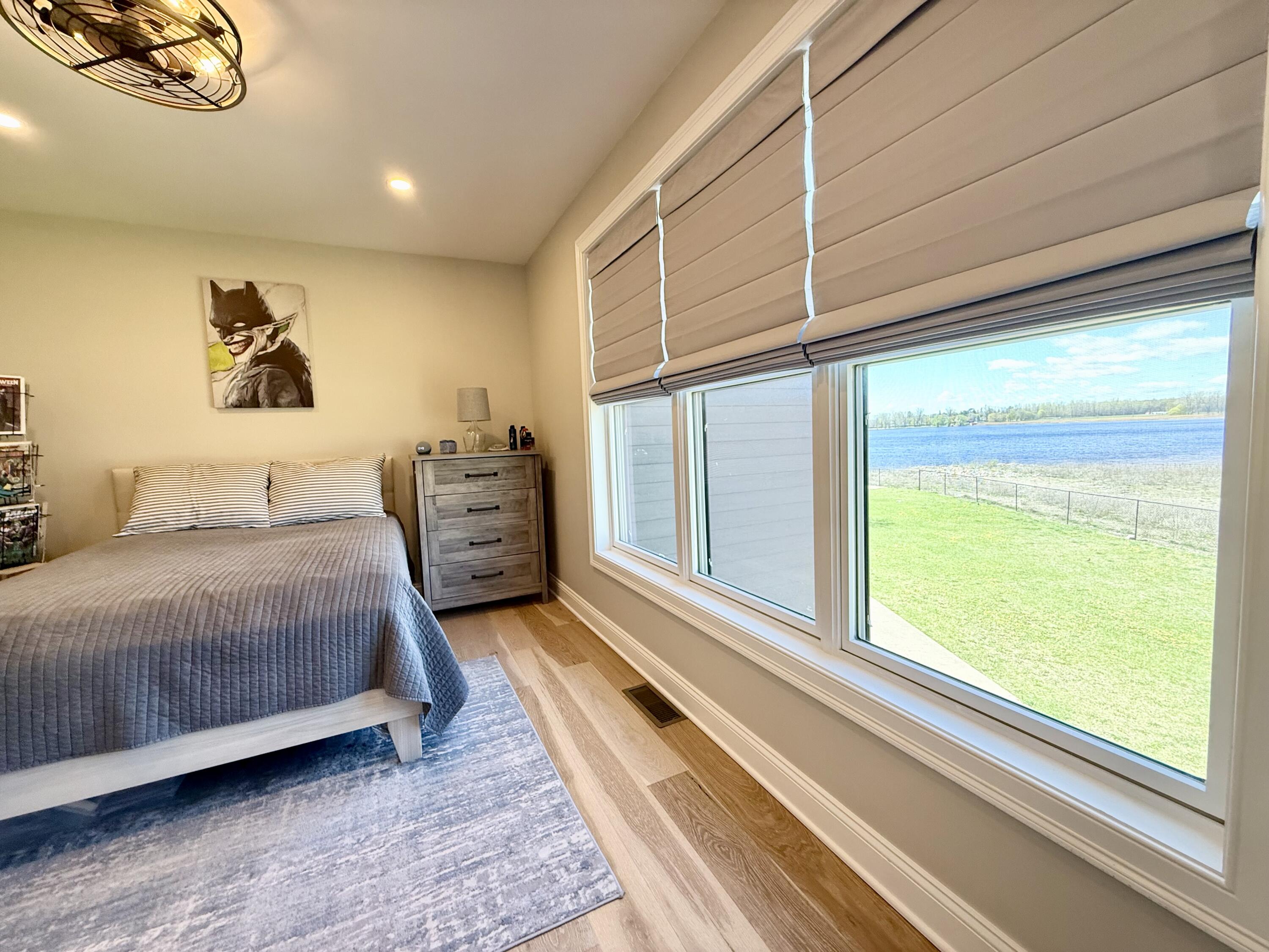 Plattsburgh, New York, 12901, United States, 2 Bedrooms Bedrooms, ,4 BathroomsBathrooms,Residential,For Sale,2048492