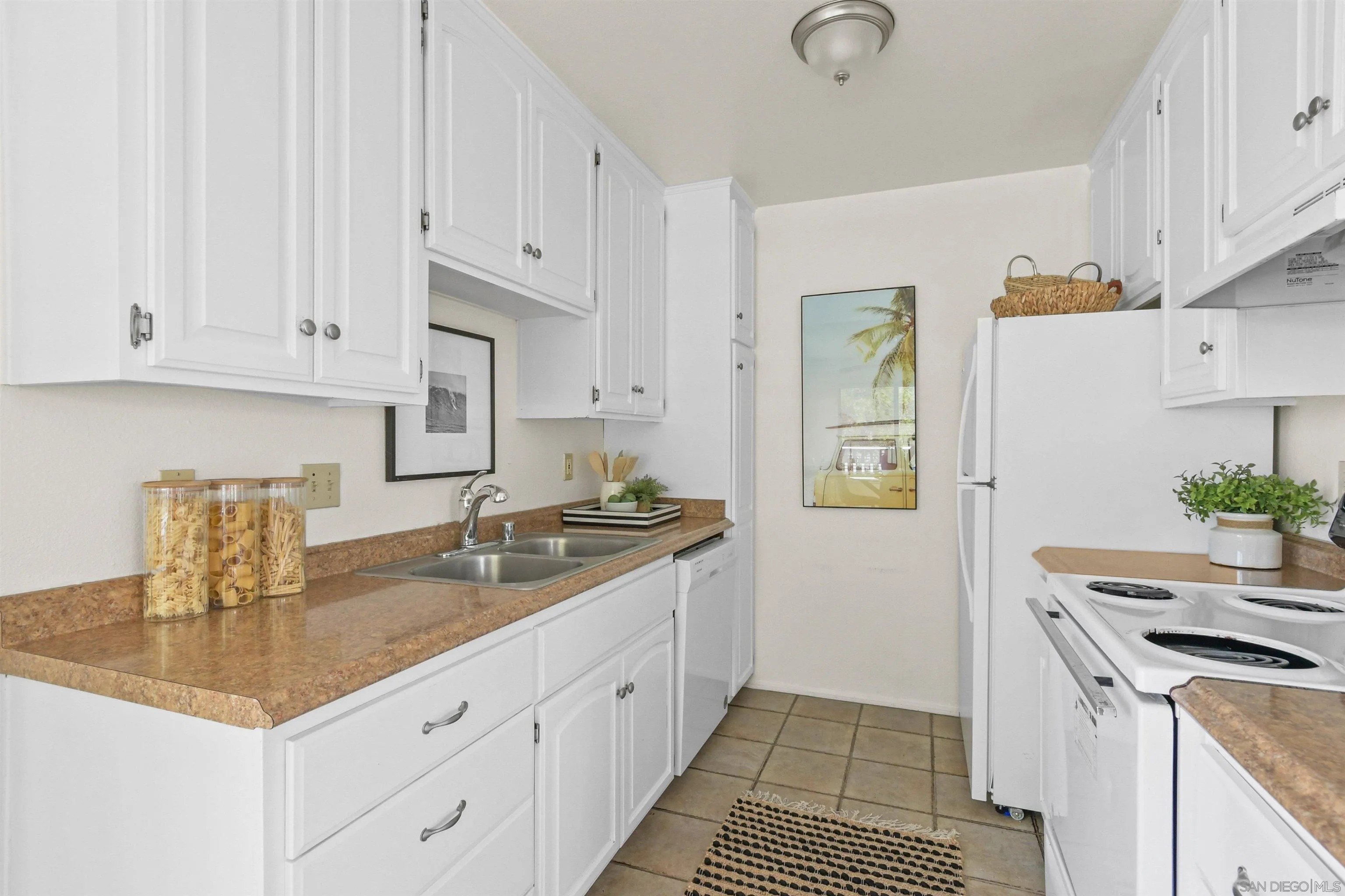 San Diego, California, 92107, United States, 4 Bedrooms Bedrooms, ,1 BathroomBathrooms,Residential,For Sale,1912111