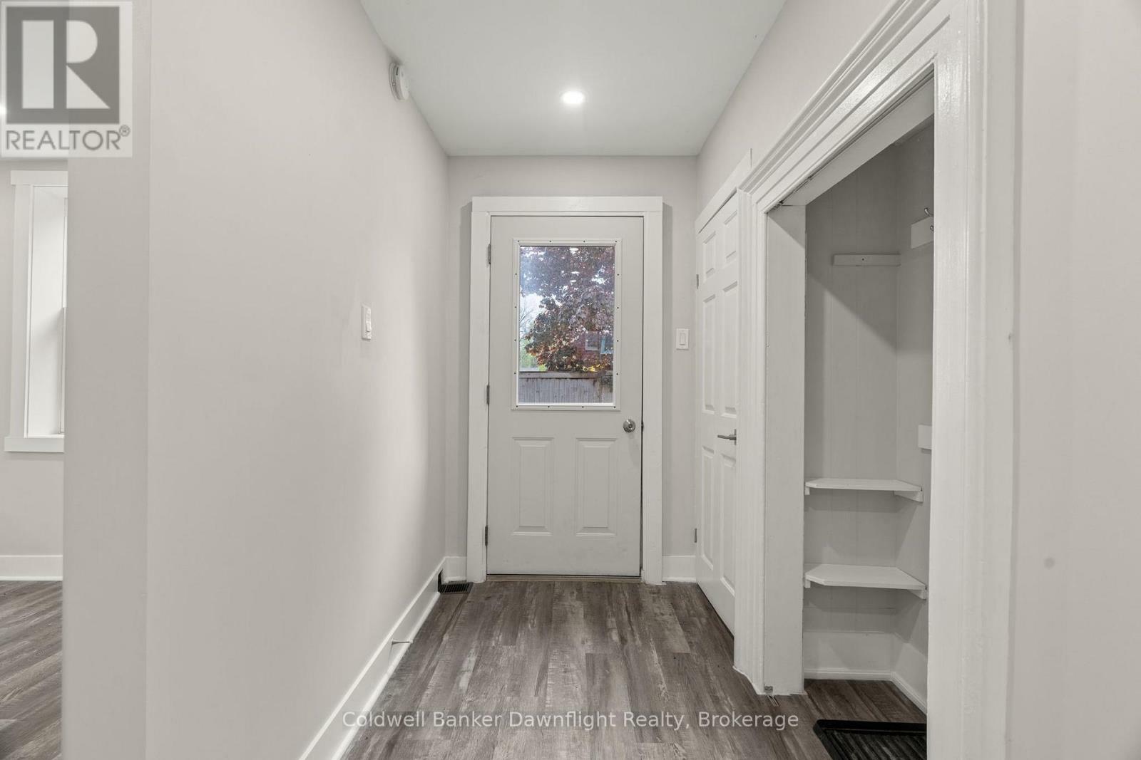 HURON EAST (SEAFORTH), Ontario, N0K 1W0, CA, 3 Bedrooms Bedrooms, ,2 BathroomsBathrooms,Residential,For Sale,1837892