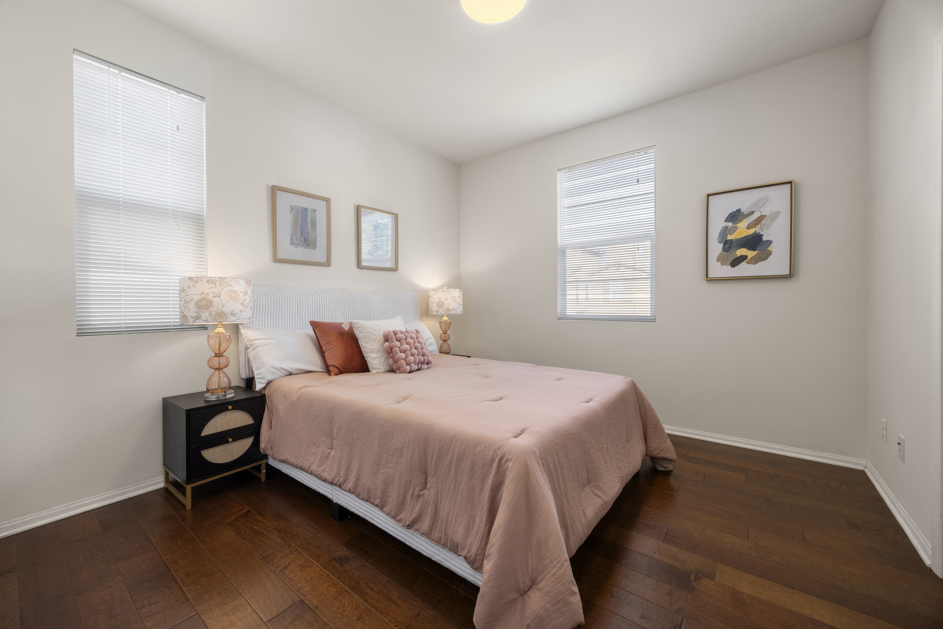 Garden Grove, California, 92843, United States, 5 Bedrooms Bedrooms, ,4 BathroomsBathrooms,Residential,For Sale,1986073