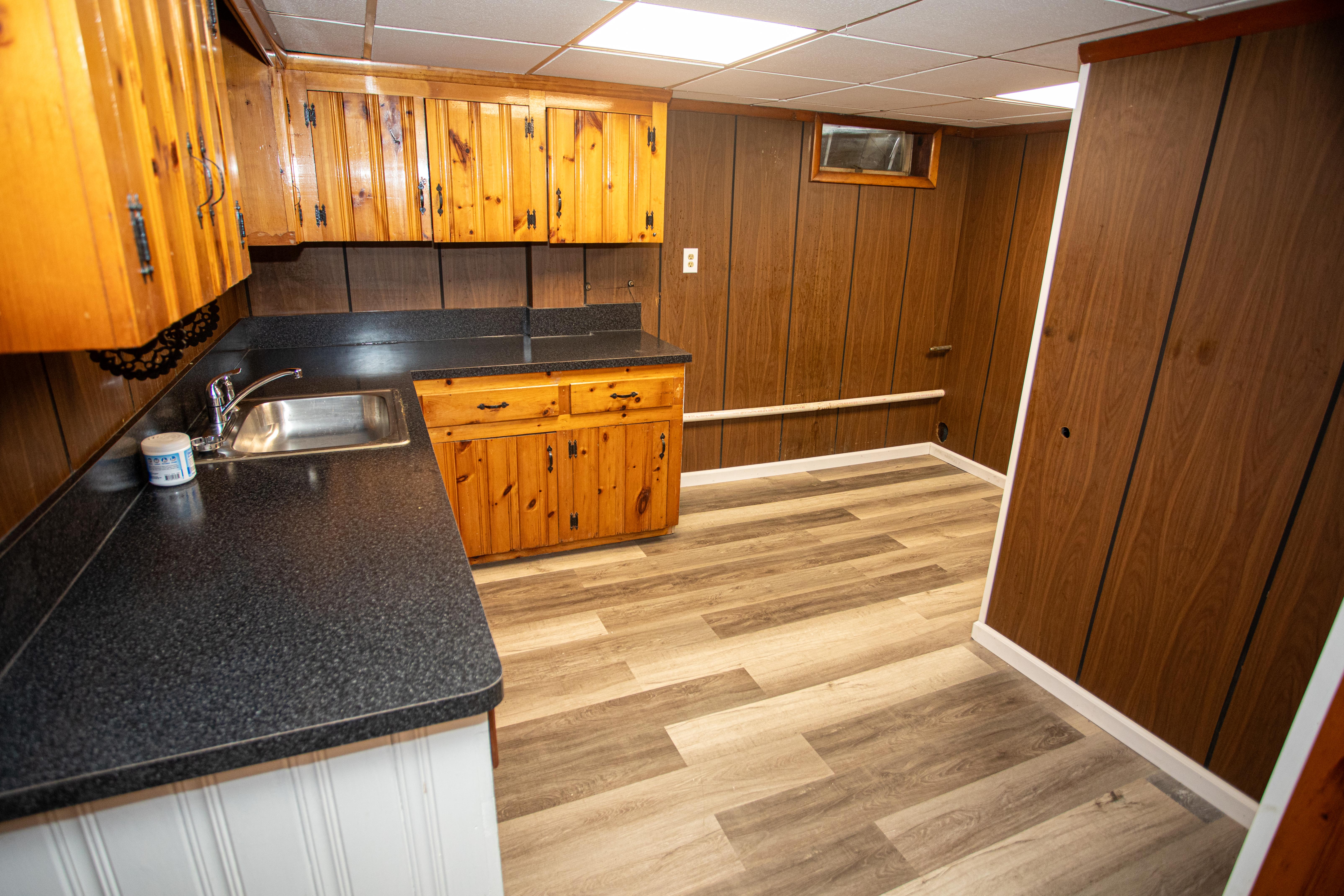 1220 - South Amboy, New Jersey, 08879, United States, 3 Bedrooms Bedrooms, ,2 BathroomsBathrooms,Residential,For Sale,1983627