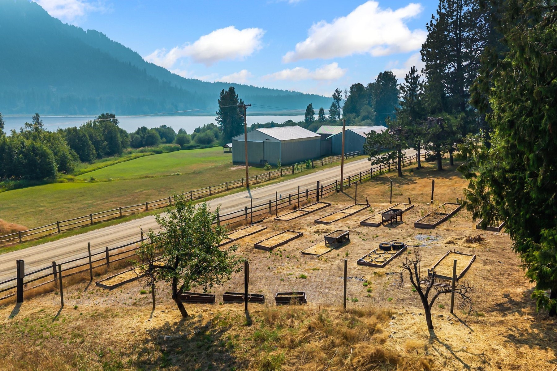  Meadowview Ranch - 物件實景