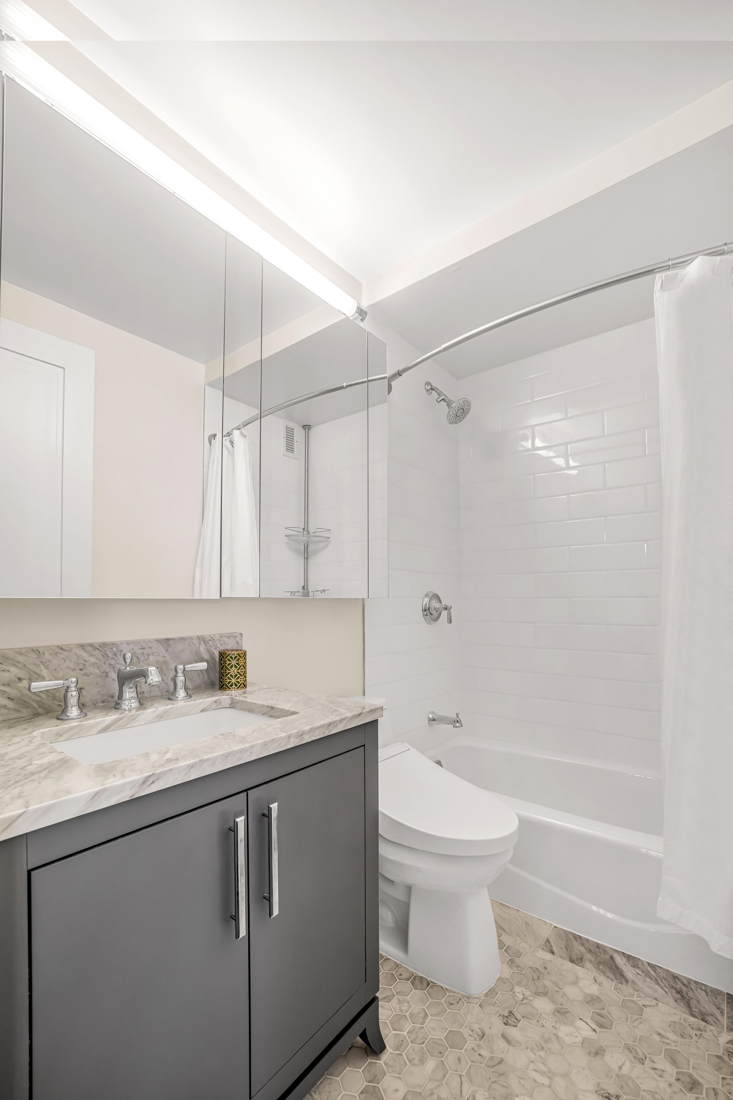  200 East 94th Street - 物件實景