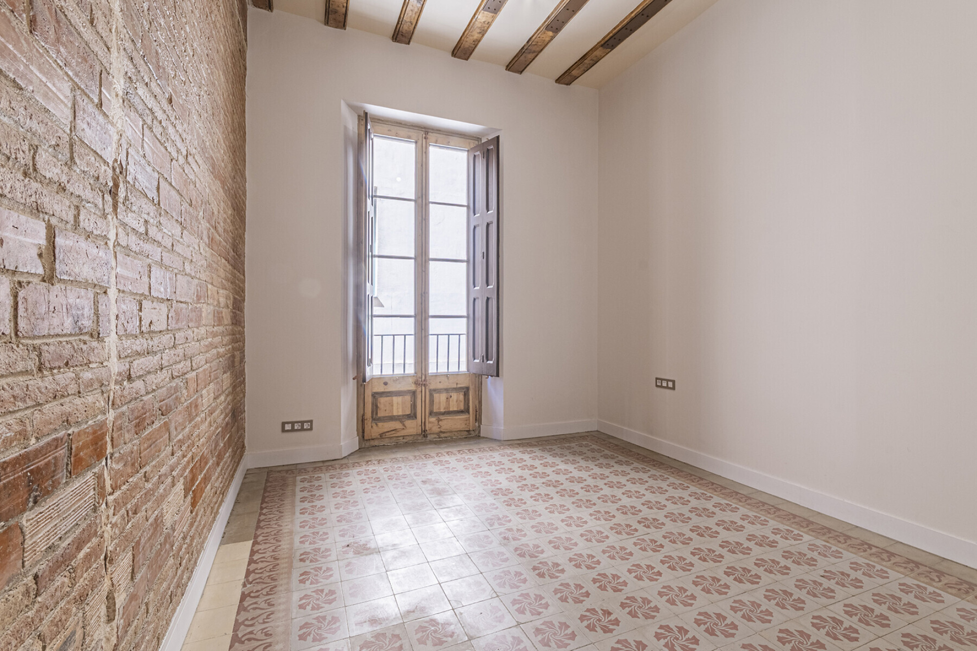  Magnificent, renovated main residence in a historic estate overlooking Port Vell - 物件實景