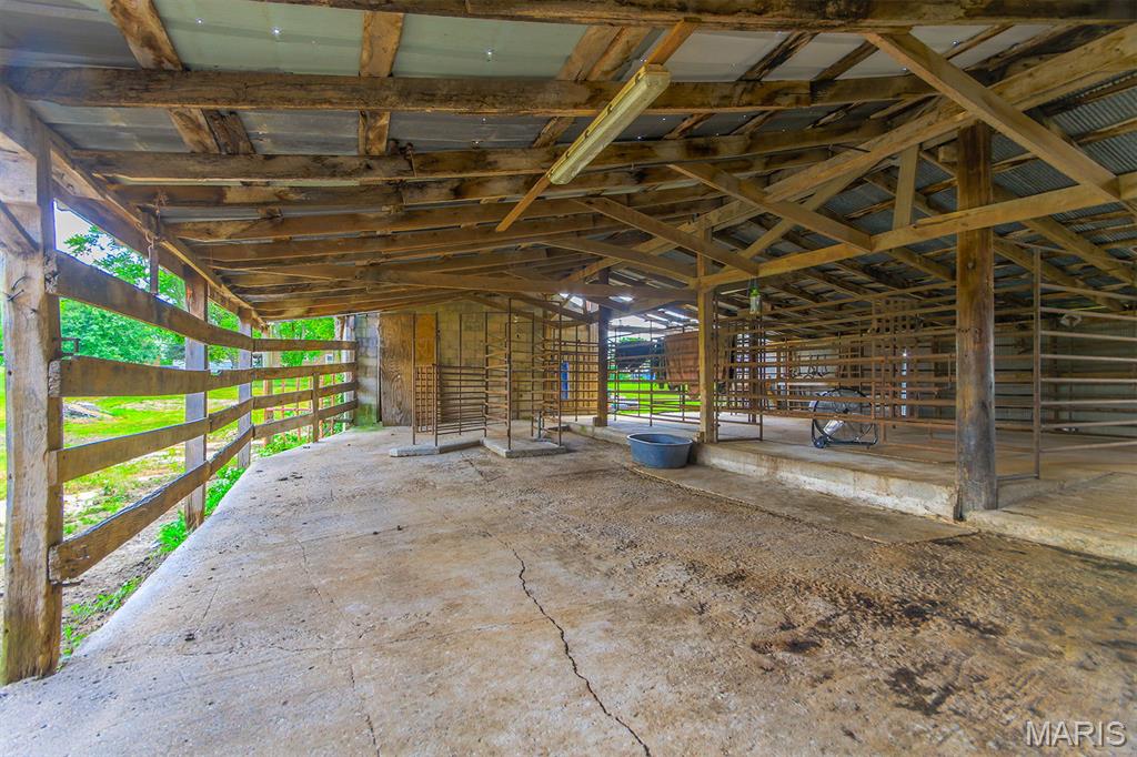 Lebanon, Missouri, 65536, United States, 3 Bedrooms Bedrooms, ,2 BathroomsBathrooms,Residential,For Sale,1982257