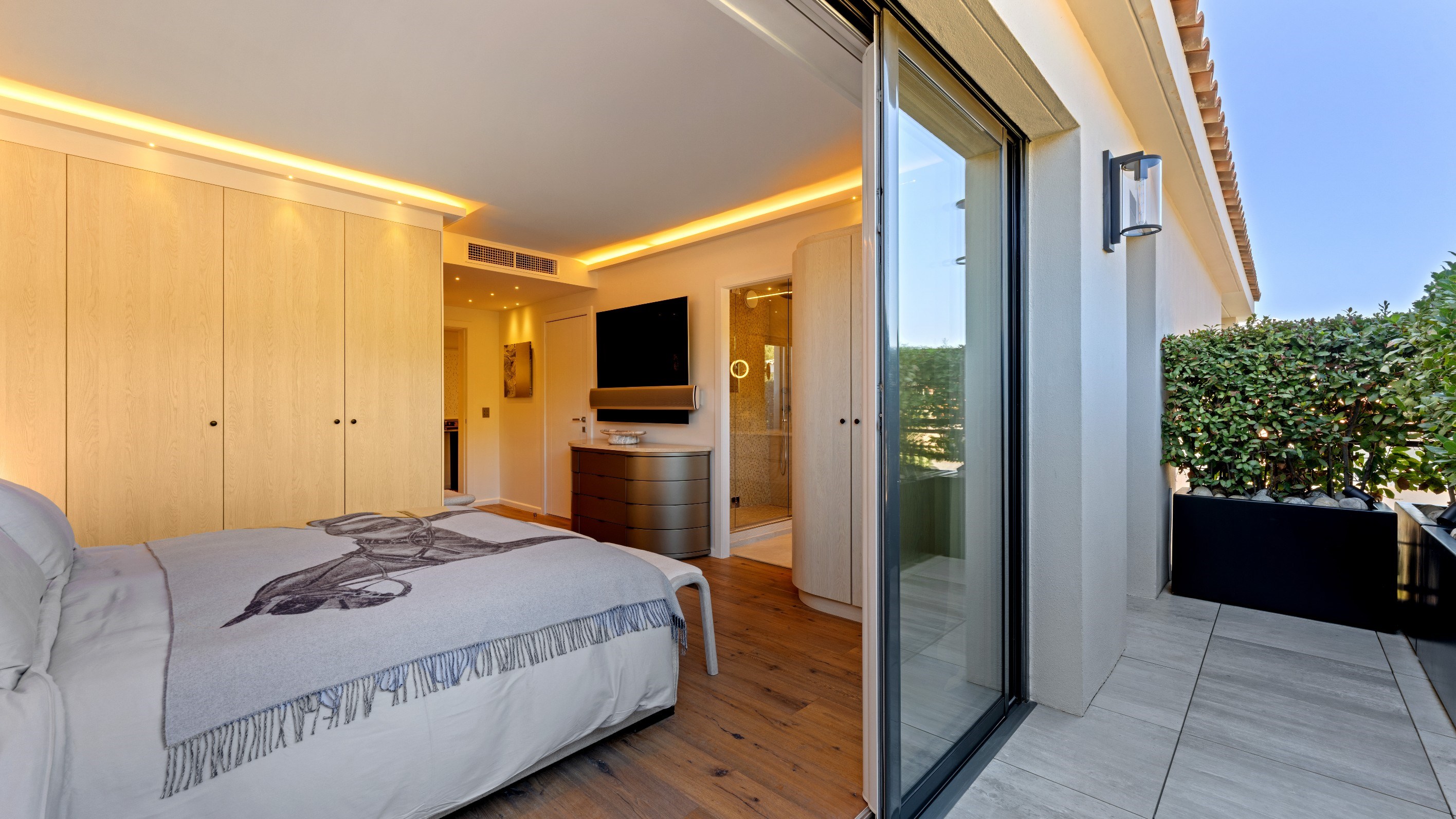  Saint Tropez, 130 sqm three bedroom penthouse with 40 sqm of terraces - 物件實景