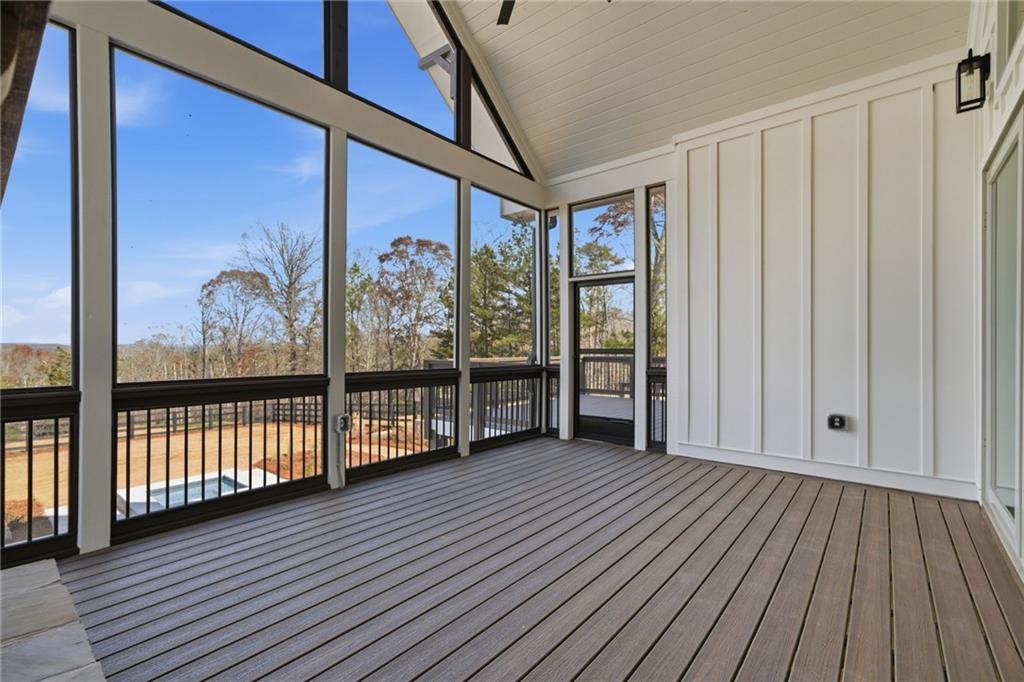 Gainesville, Georgia, 30506, United States, 5 Bedrooms Bedrooms, ,7 BathroomsBathrooms,Residential,For Sale,1996657