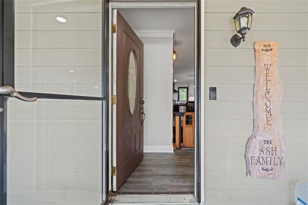 Cumming, Georgia, 30040, United States, 5 Bedrooms Bedrooms, ,2 BathroomsBathrooms,Residential,For Sale,1891506
