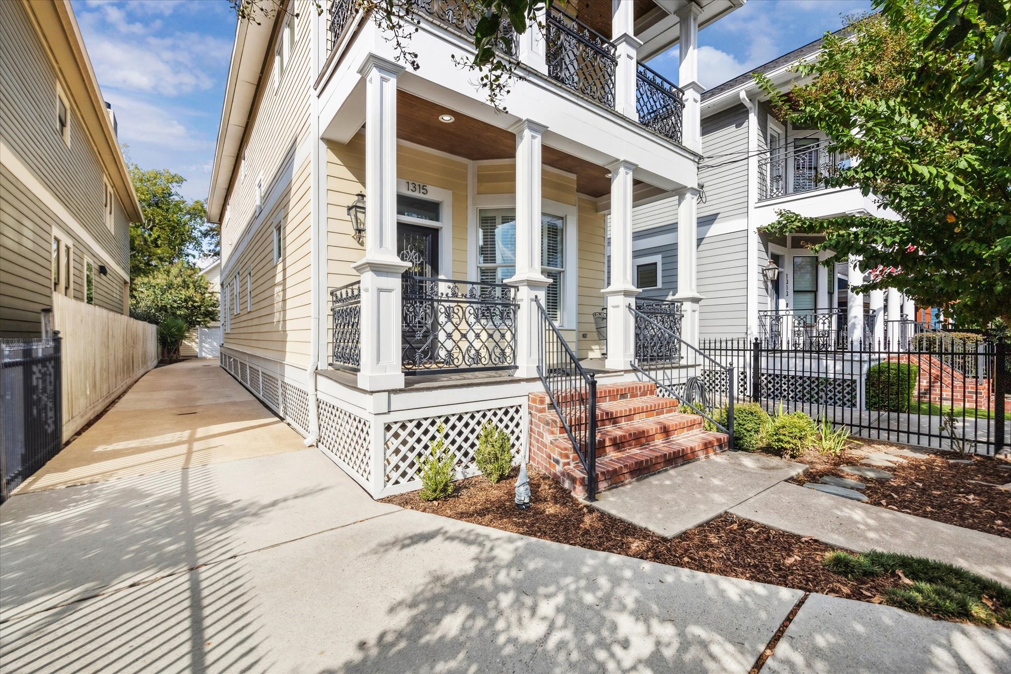  1315 W 22nd Street - 物件實景