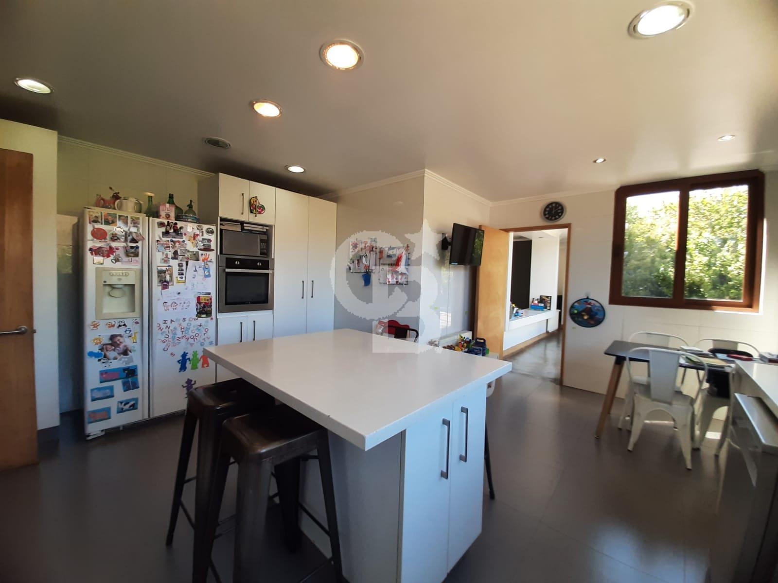 Colina, Chile, 4 Bedrooms Bedrooms, ,4 BathroomsBathrooms,Residential,For Sale,1967973