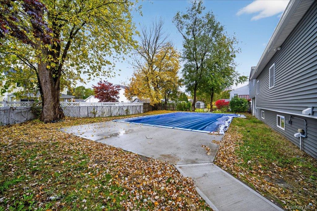 Saugerties, New York, 12477, United States, 4 Bedrooms Bedrooms, ,3 BathroomsBathrooms,Residential,For Sale,1986051