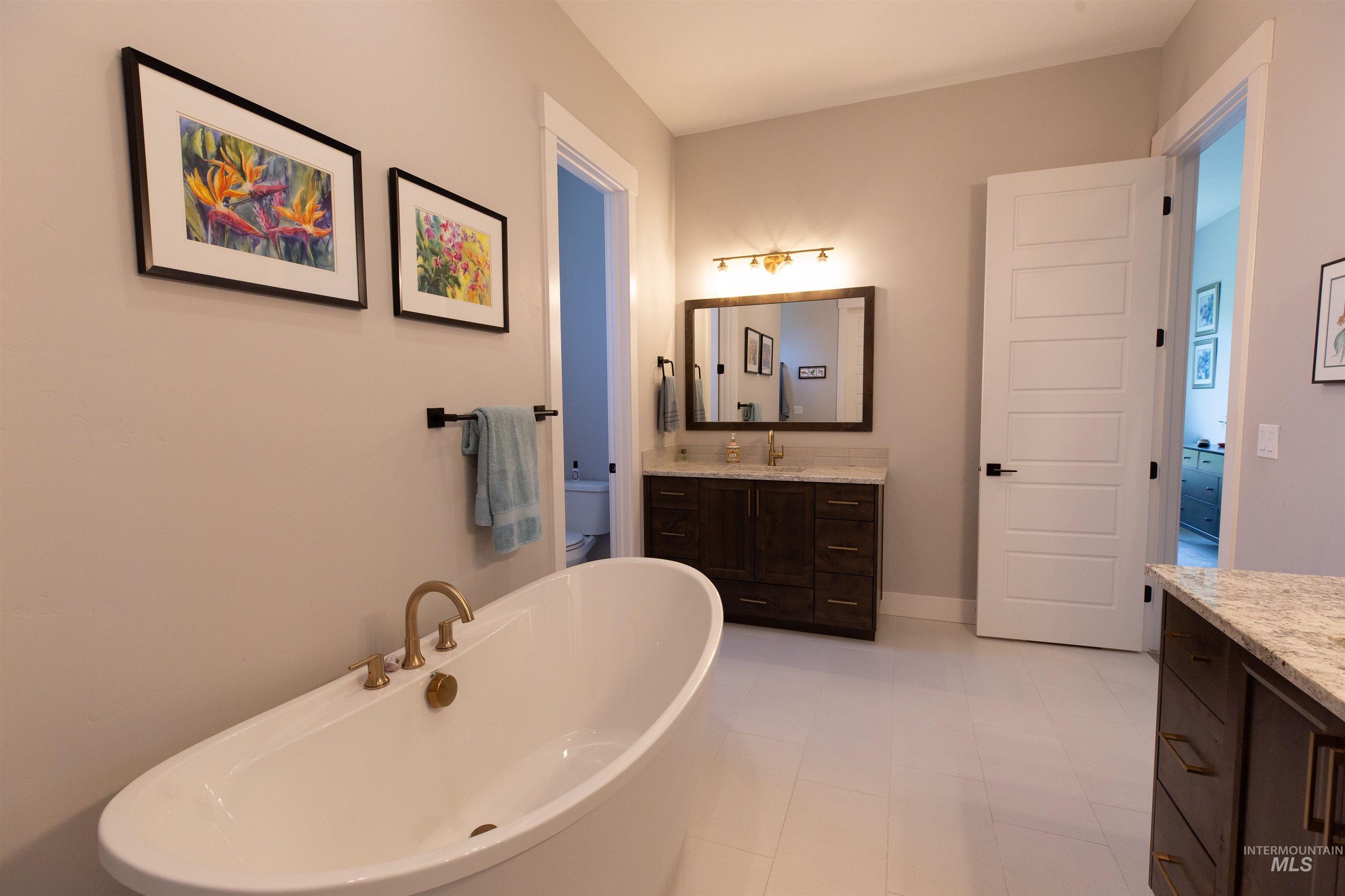 Meridian, Idaho, 83642, United States, 3 Bedrooms Bedrooms, ,3 BathroomsBathrooms,Residential,For Sale,1901356