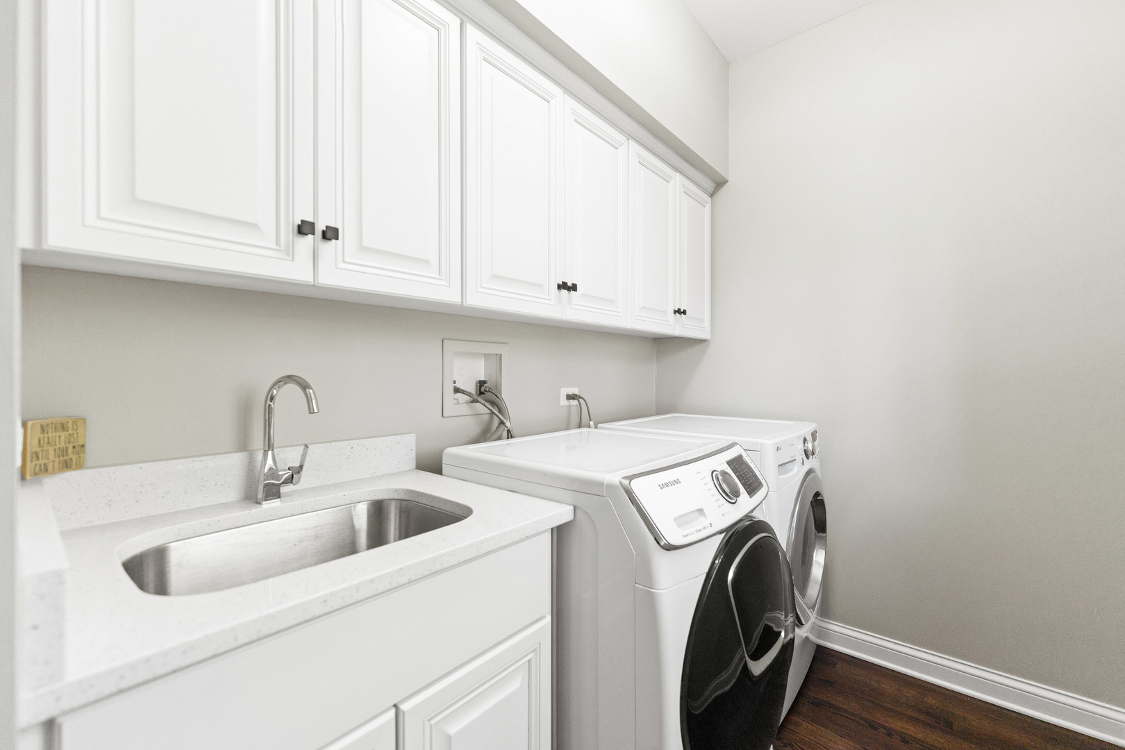 St. Charles, Illinois, 60175, United States, 5 Bedrooms Bedrooms, ,5 BathroomsBathrooms,Residential,For Sale,1989191