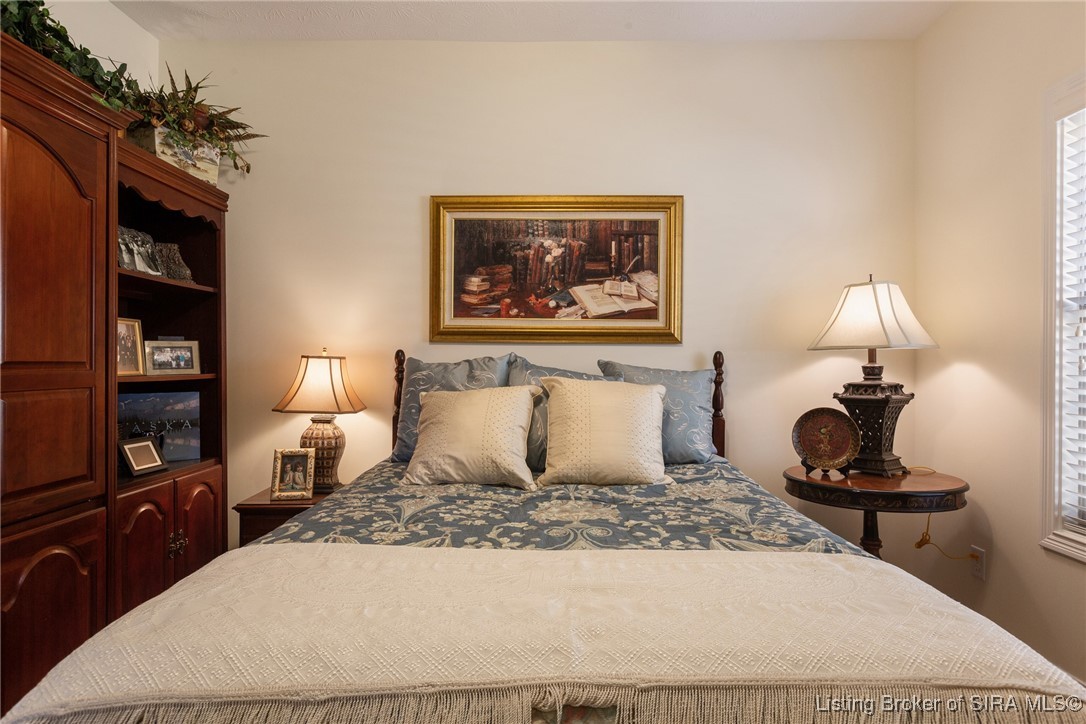 Jeffersonville, Indiana, 47130, United States, 3 Bedrooms Bedrooms, ,2 BathroomsBathrooms,Residential,For Sale,1752485