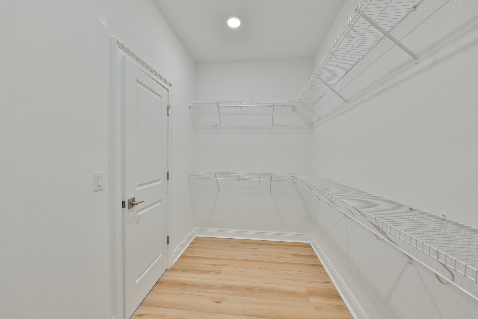 Tampa, Florida, 33607, United States, 3 Bedrooms Bedrooms, ,3 BathroomsBathrooms,Residential,For Sale,2049201