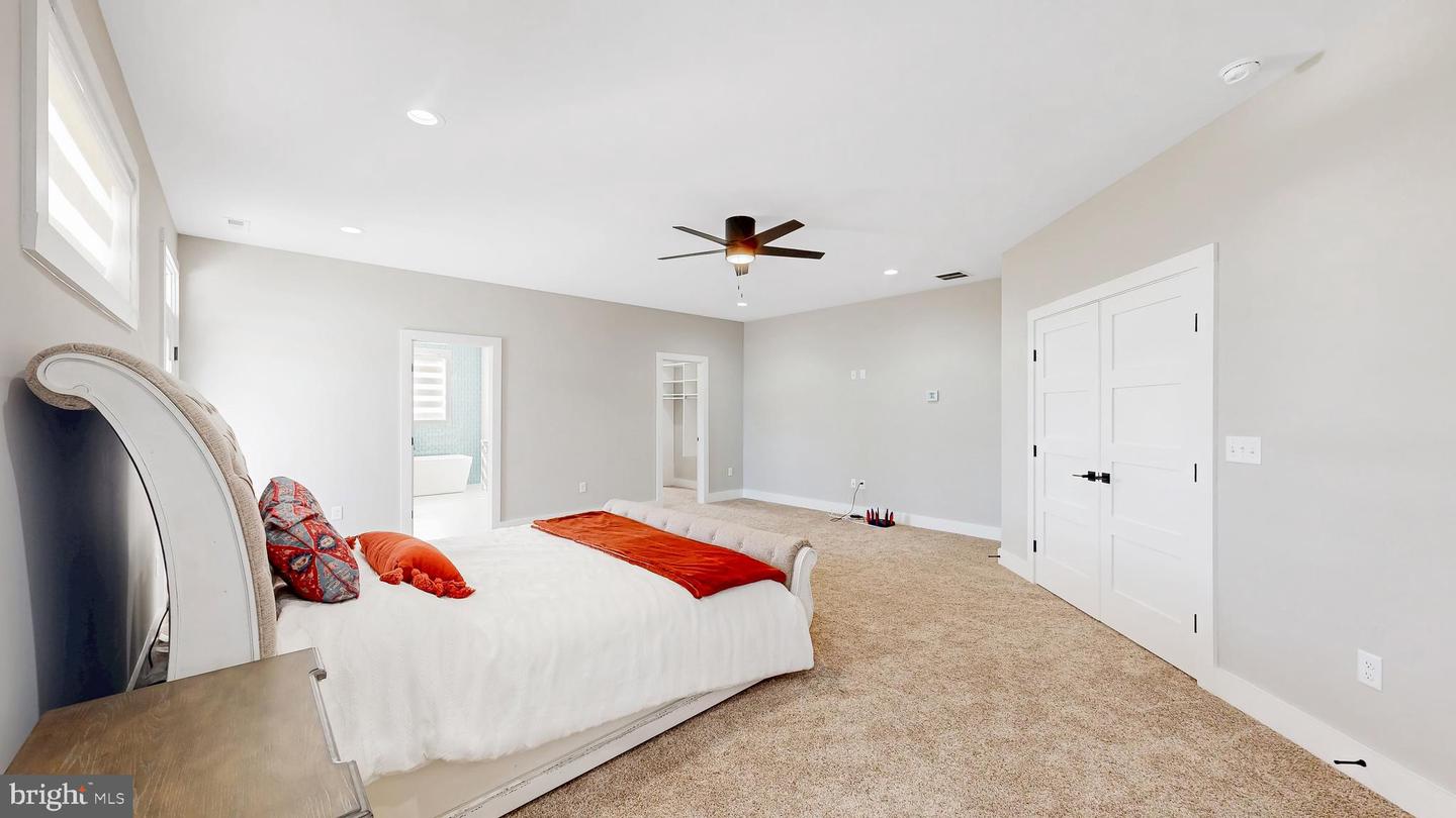 LEWES, Delaware, 19958, United States, 5 Bedrooms Bedrooms, ,7 BathroomsBathrooms,Residential,For Sale,1989878