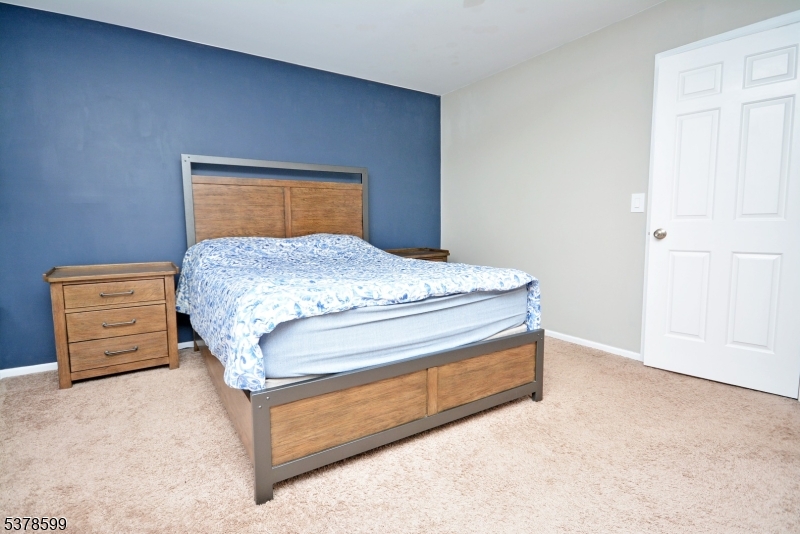 Bedminster Twp., New Jersey, 07921, United States, 3 Bedrooms Bedrooms, ,4 BathroomsBathrooms,Residential,For Sale,1989637