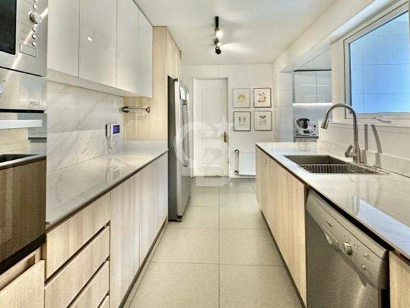 Lo Barnechea, Chile, 6 Bedrooms Bedrooms, ,5 BathroomsBathrooms,Residential,For Sale,1998928