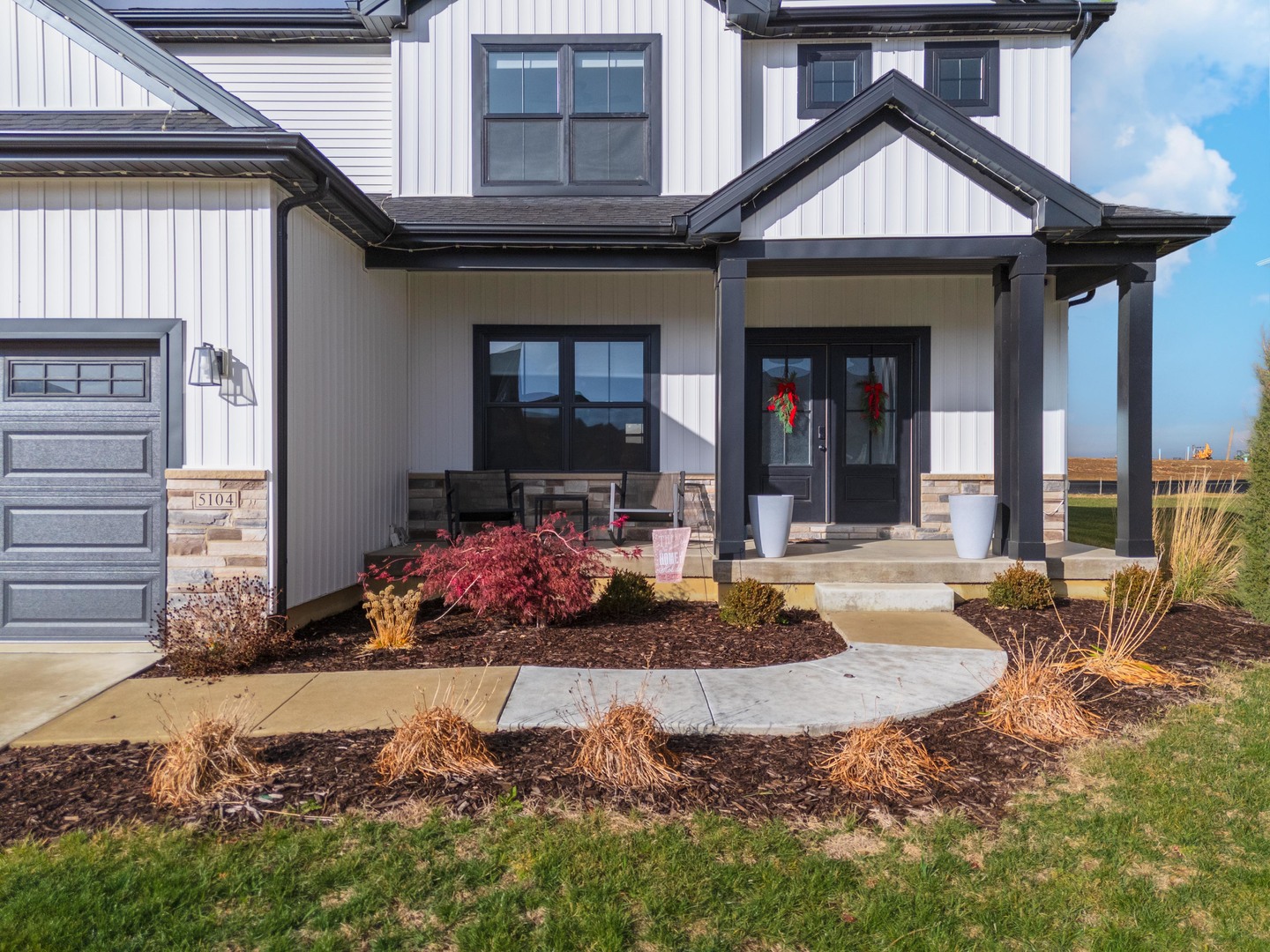 Bloomington, Illinois, 61705, United States, 4 Bedrooms Bedrooms, ,4 BathroomsBathrooms,Residential,For Sale,1996061