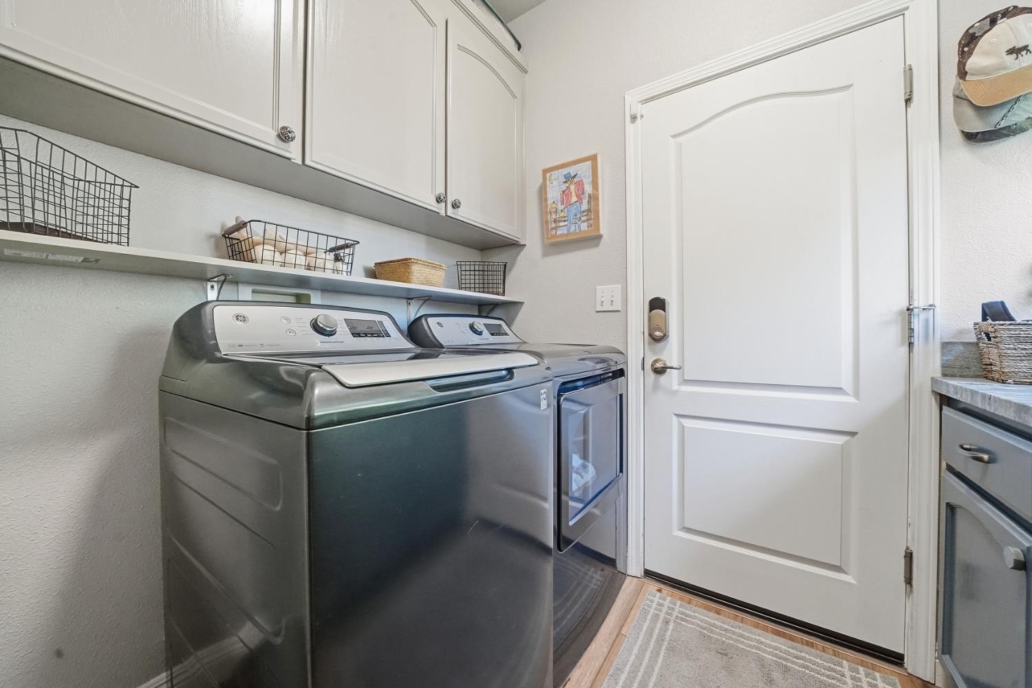 Valley Springs, California, 95252, United States, 3 Bedrooms Bedrooms, ,2 BathroomsBathrooms,Residential,For Sale,1981234