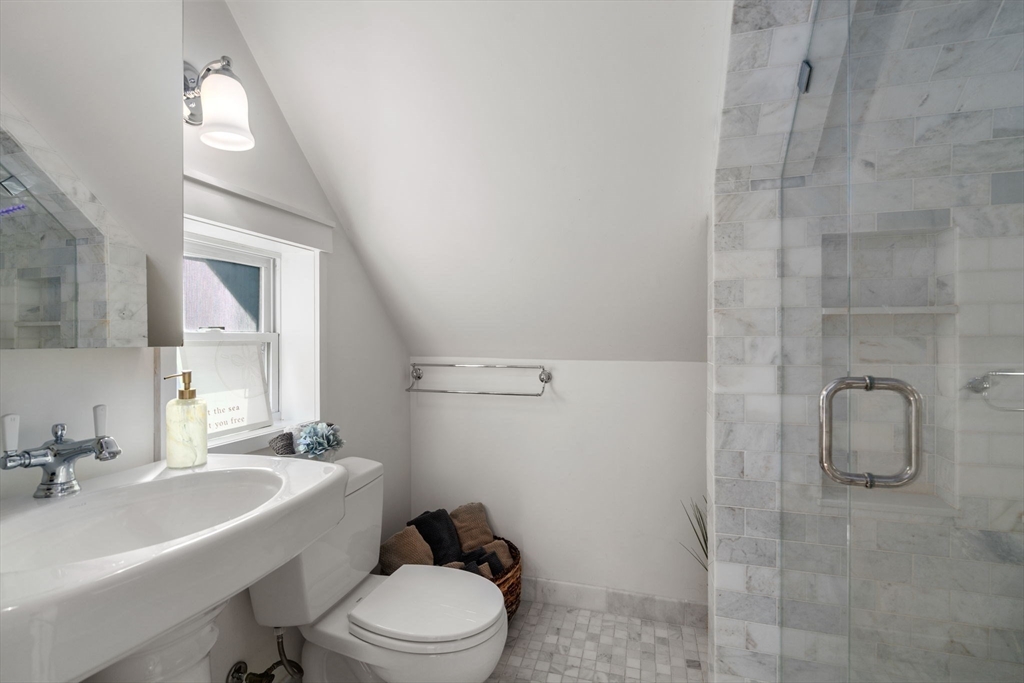 Somerville, Massachusetts, 02145, United States, 5 Bedrooms Bedrooms, ,3 BathroomsBathrooms,Residential,For Sale,1818195