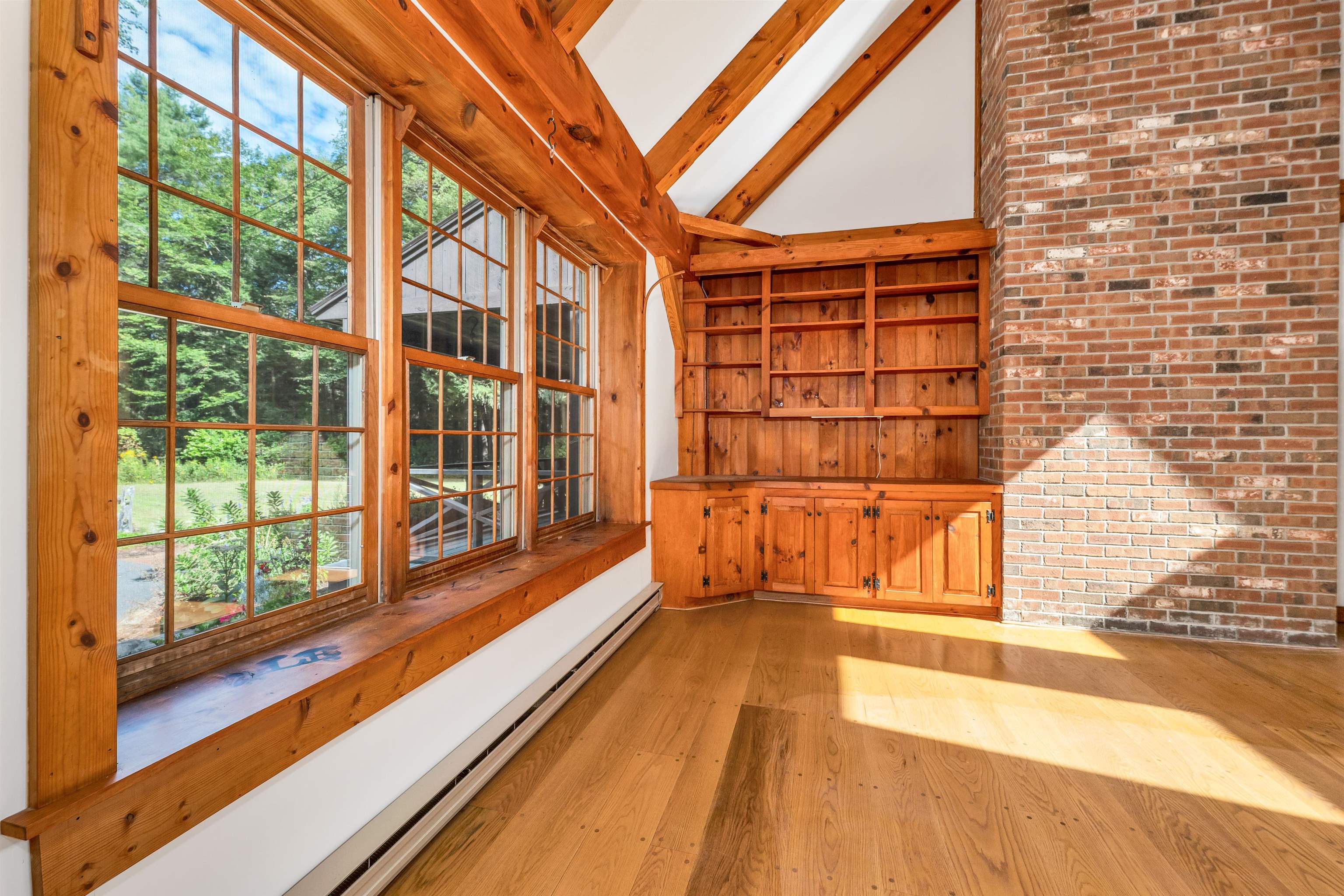 Chesterfield, New Hampshire, 03466, United States, 4 Bedrooms Bedrooms, ,2 BathroomsBathrooms,Residential,For Sale,1934189