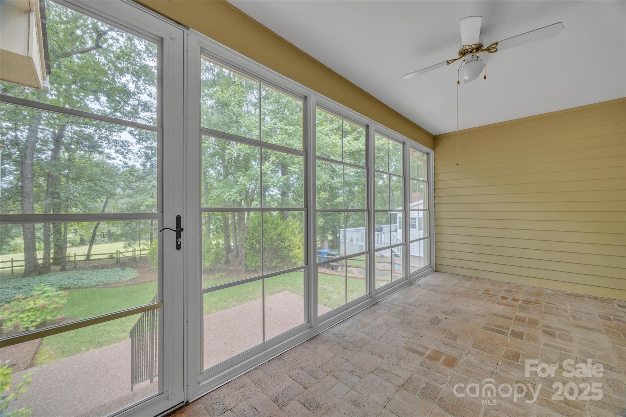 Hickory, North Carolina, 28601, United States, 5 Bedrooms Bedrooms, ,5 BathroomsBathrooms,Residential,For Sale,1941000