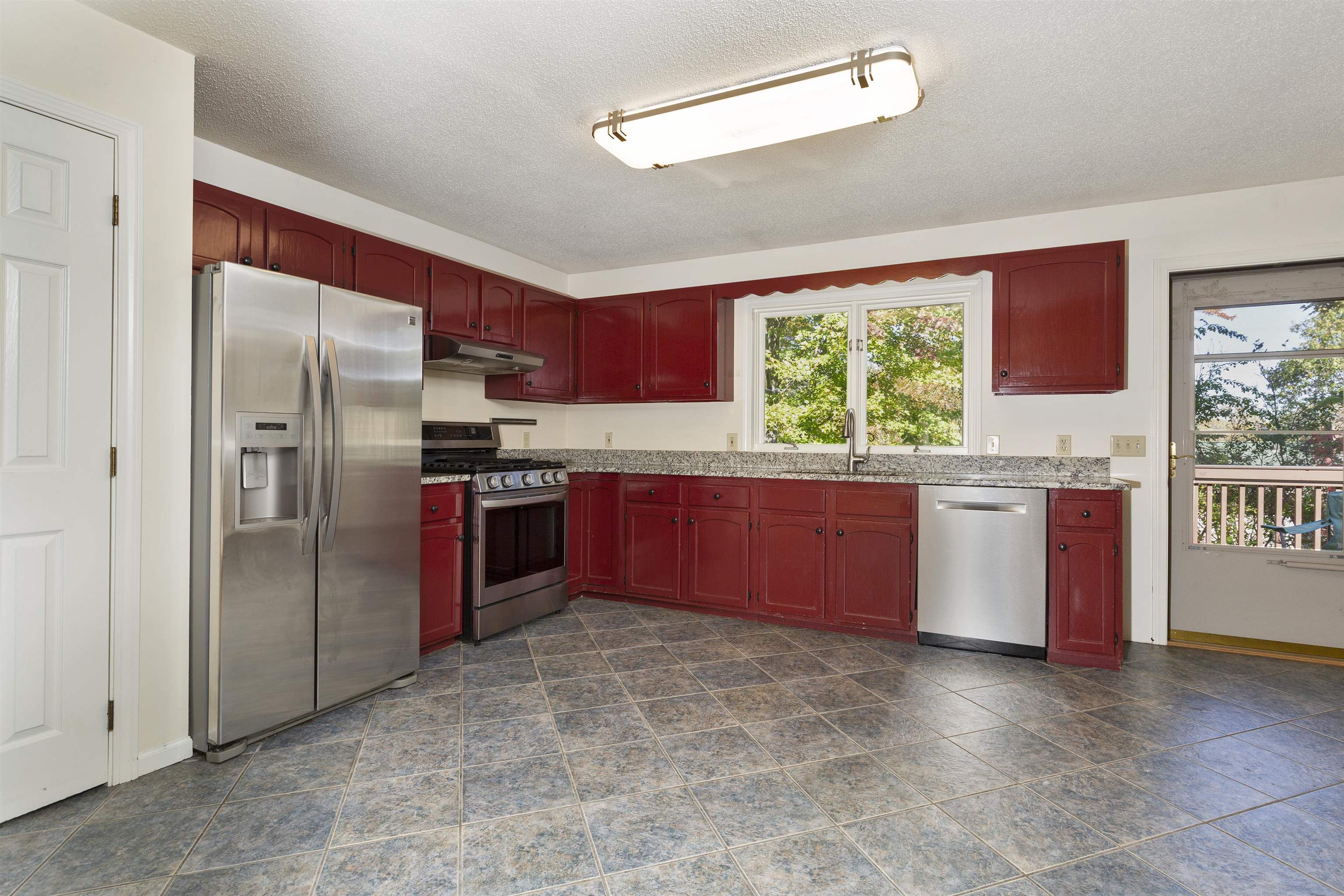 Lebanon, New Hampshire, 03755, United States, 3 Bedrooms Bedrooms, ,2 BathroomsBathrooms,Residential,For Sale,1962612