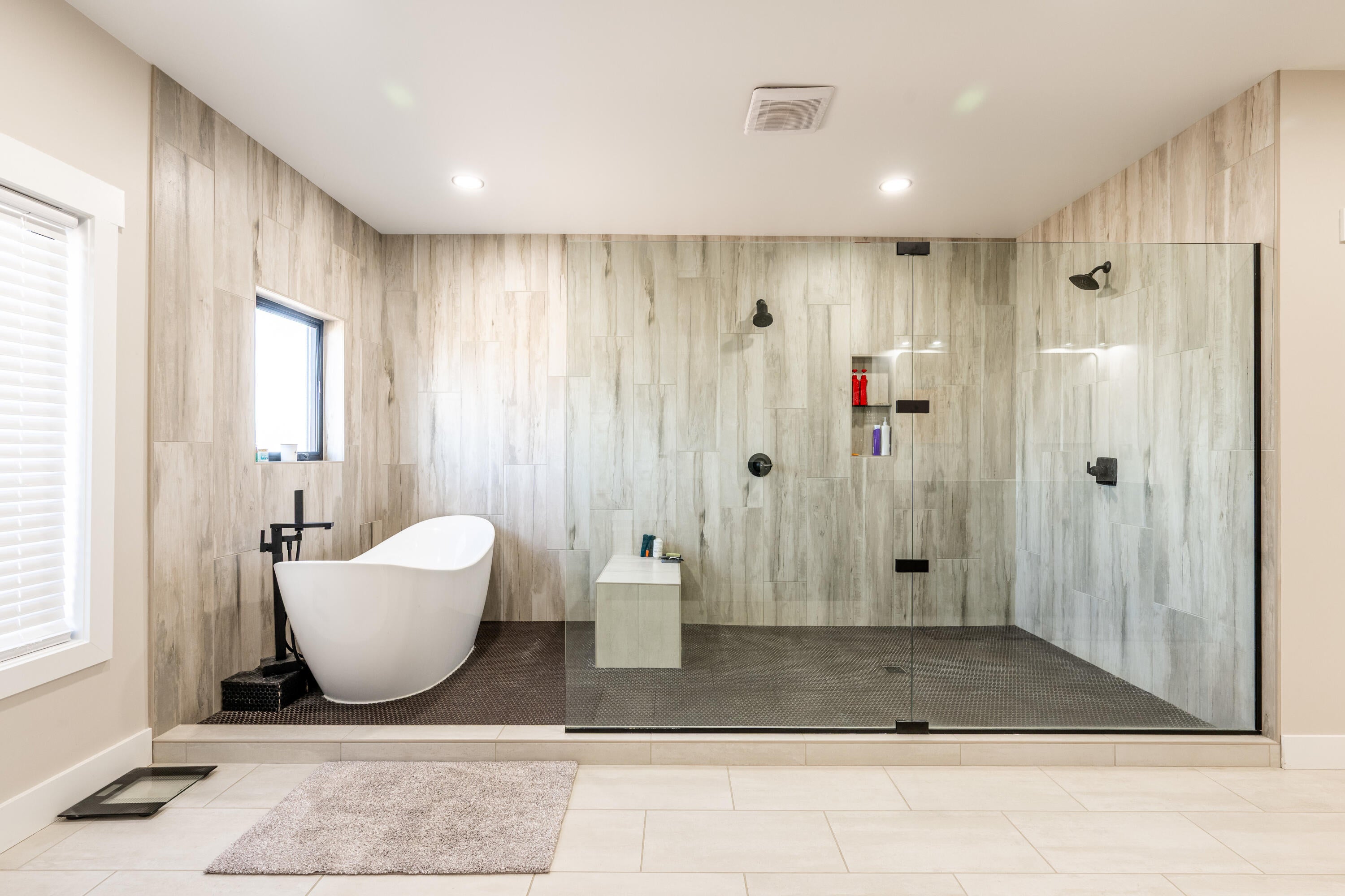 Ranchester, Wyoming, 82839, United States, 5 Bedrooms Bedrooms, ,4 BathroomsBathrooms,Residential,For Sale,2016525