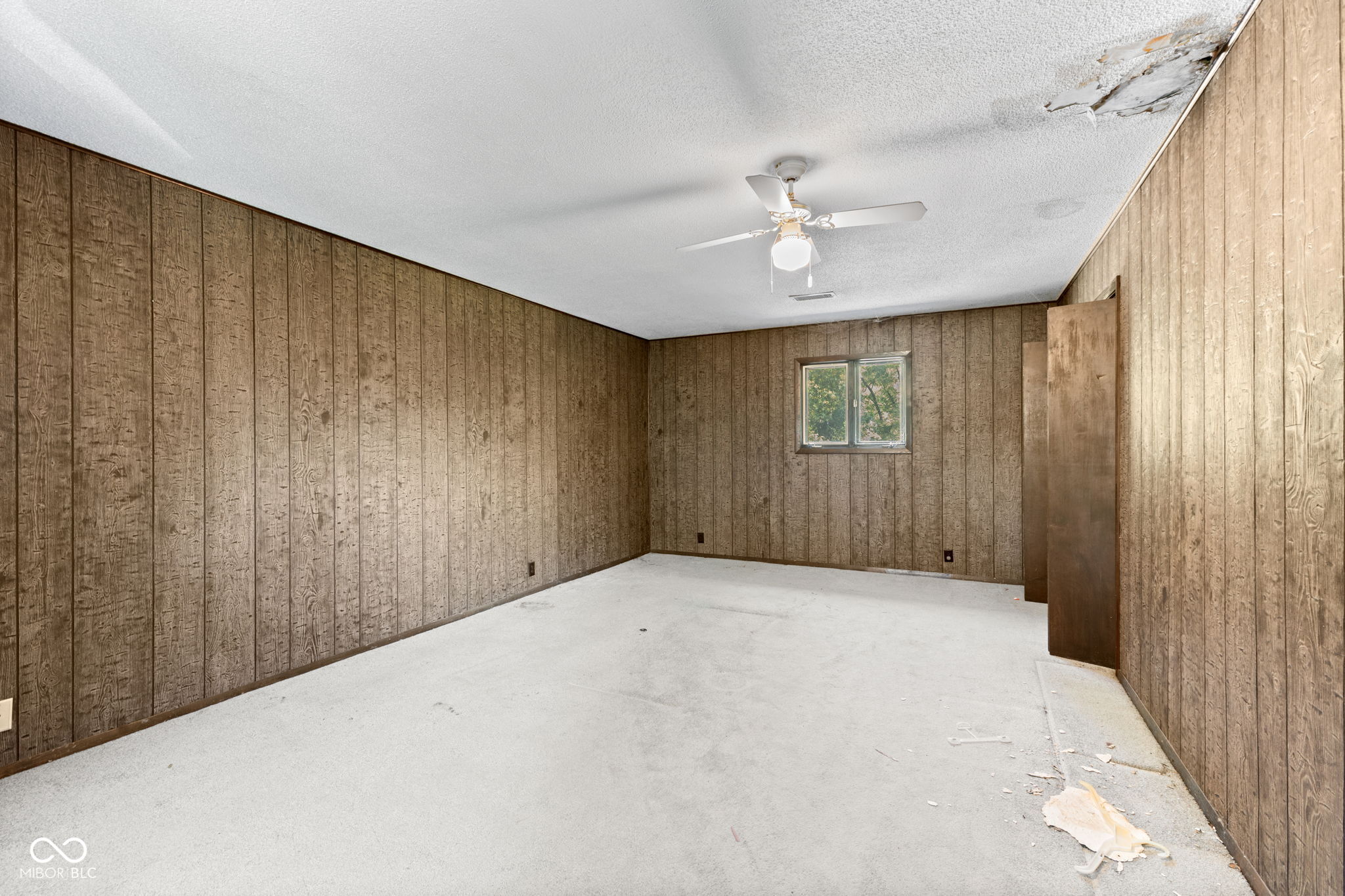 Shelburn, Indiana, 47879, United States, 4 Bedrooms Bedrooms, ,4 BathroomsBathrooms,Residential,For Sale,1925396