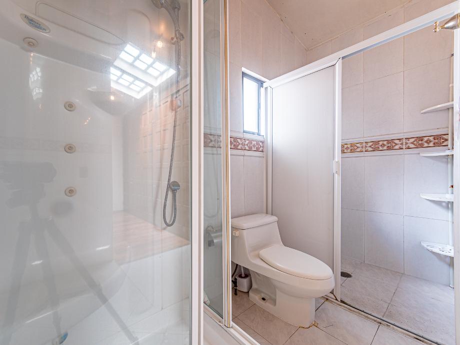 Metepec, Estado de méxico, 52178, Mexico, 4 Bedrooms Bedrooms, ,5 BathroomsBathrooms,Residential,For Sale,1994402