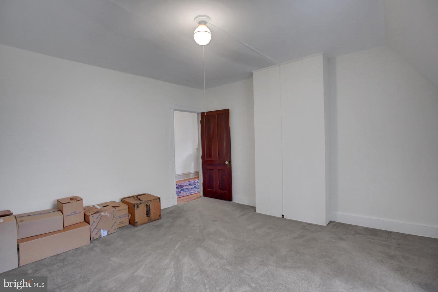 144 W Main Street, Waynesboro, Pennsylvania, 17268, United States, 7 Bedrooms Bedrooms, ,4 BathroomsBathrooms,Residential,For Sale,144 W Main Street,1662574