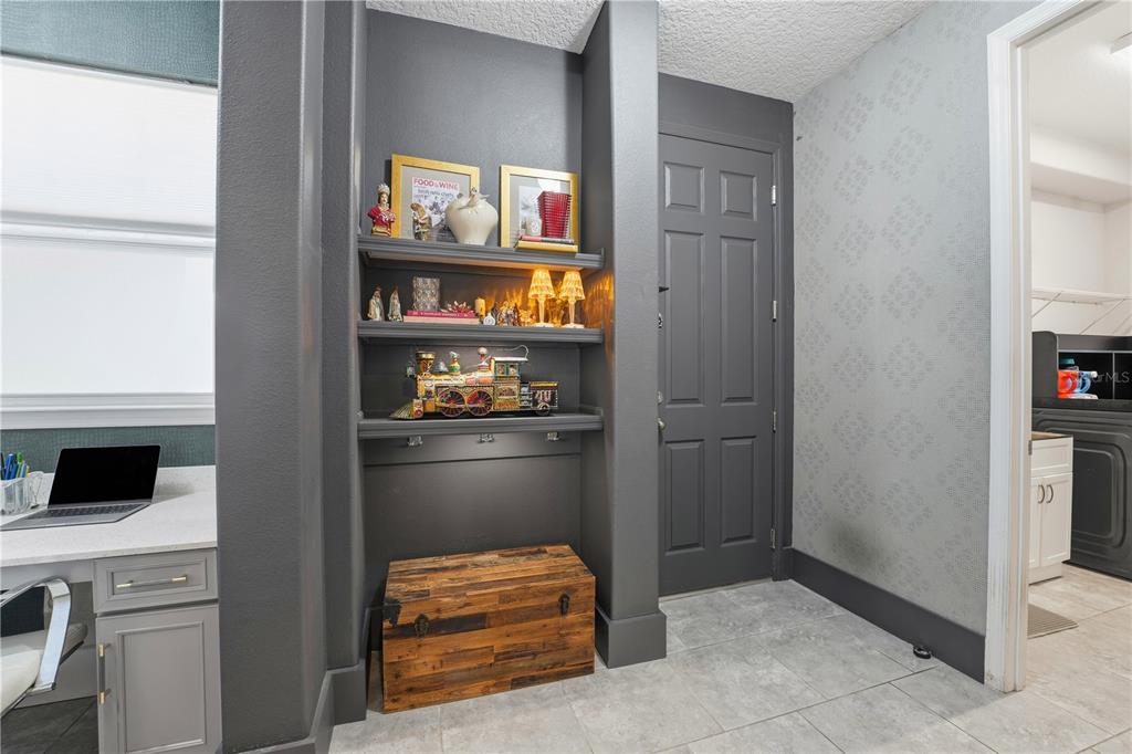 Winter Garden, Florida, 34787, United States, 5 Bedrooms Bedrooms, ,5 BathroomsBathrooms,Residential,For Sale,1987949