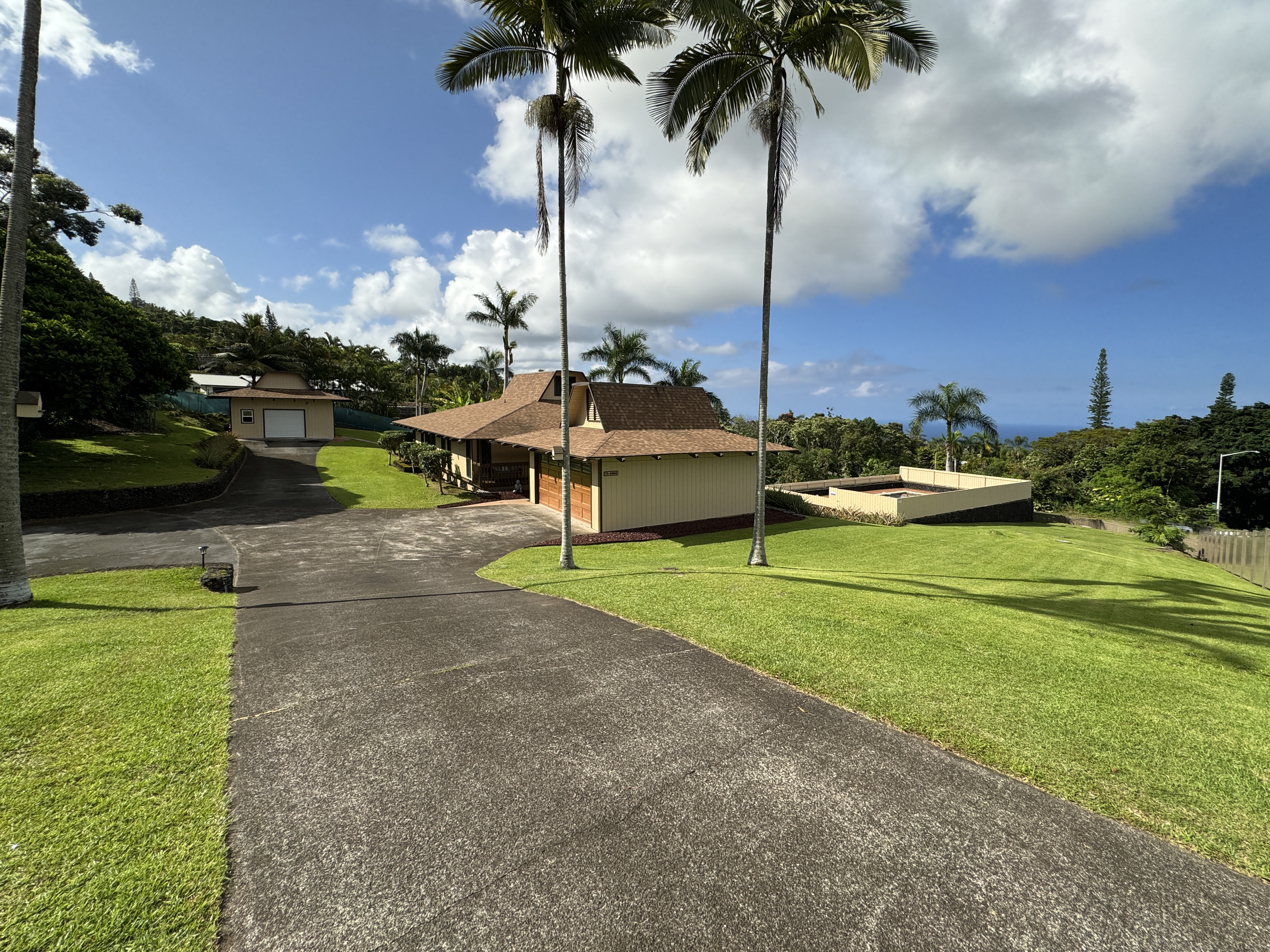 Kailua-Kona, Hawaii, 96740, United States, 3 Bedrooms Bedrooms, ,3 BathroomsBathrooms,Residential,For Sale,1827078