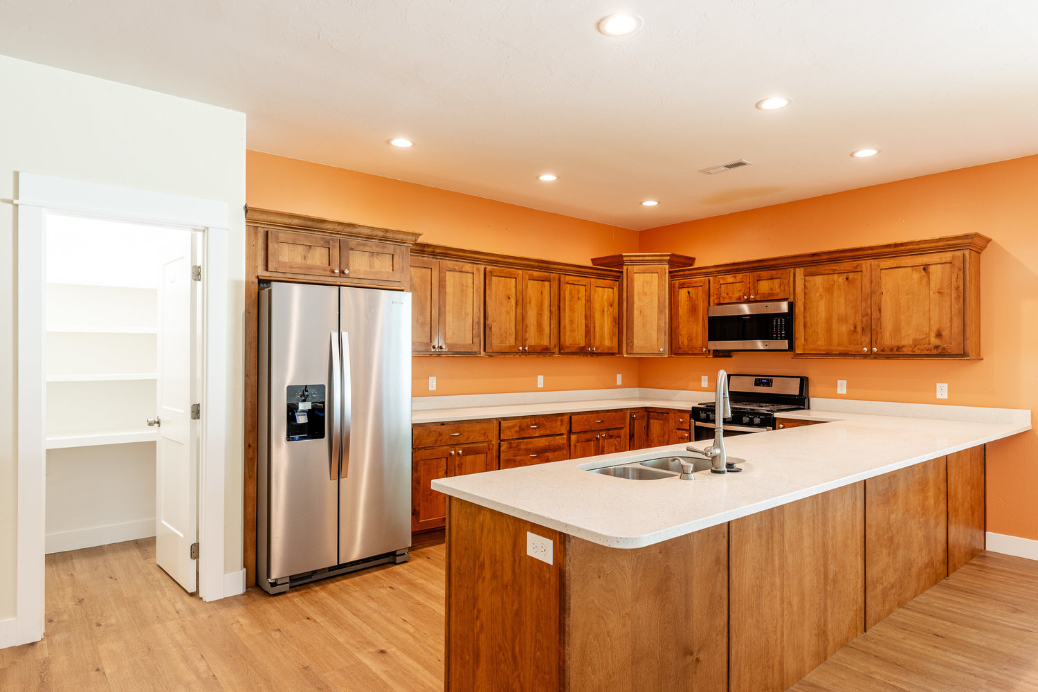 Sheridan, Wyoming, 82801, United States, 4 Bedrooms Bedrooms, ,3 BathroomsBathrooms,Residential,For Sale,1921954