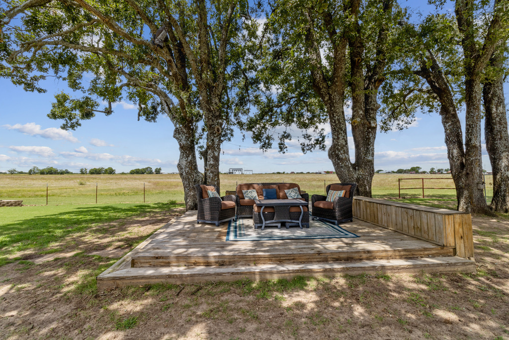 Mabank, Texas, 75147, United States, 2 Bedrooms Bedrooms, ,3 BathroomsBathrooms,Residential,For Sale,1989004