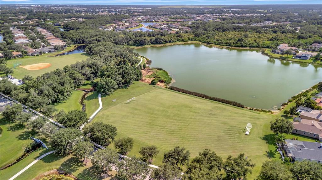 Bradenton, Florida, 34212, United States, 3 Bedrooms Bedrooms, ,4 BathroomsBathrooms,Residential,For Sale,1910869