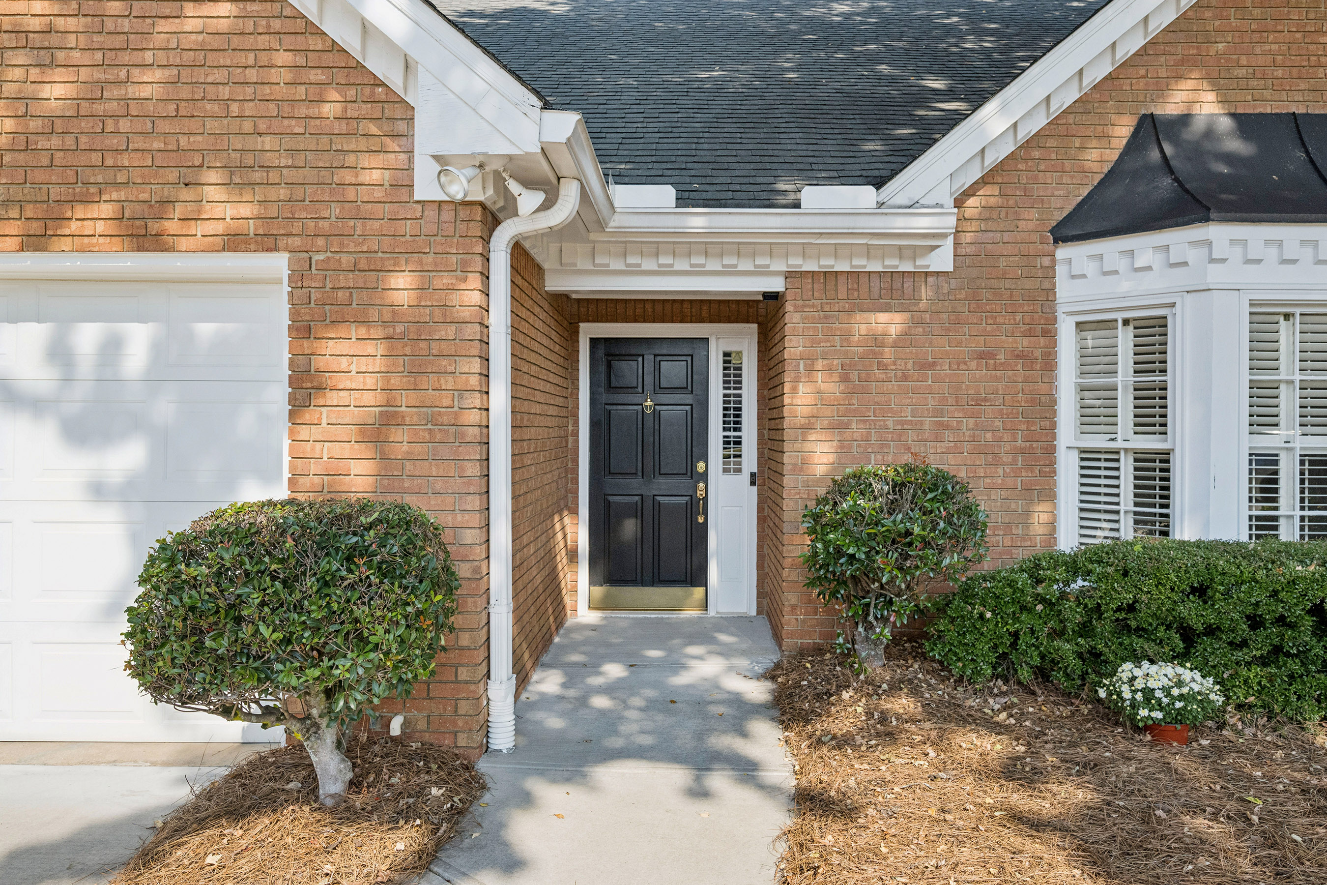  Beautifully Maintained Brick Home on Quiet Cul-de-sac Near Downtown Roswell - 物件實景