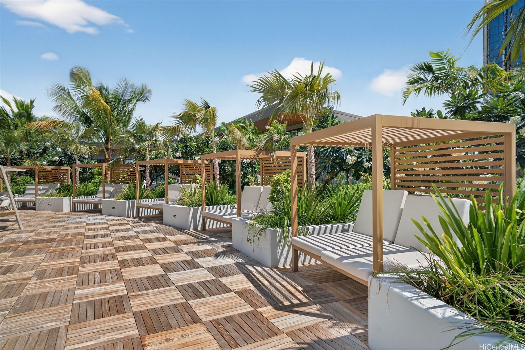 Honolulu, Hawaii, 96814, United States, ,1 BathroomBathrooms,Residential,For Sale,1955522