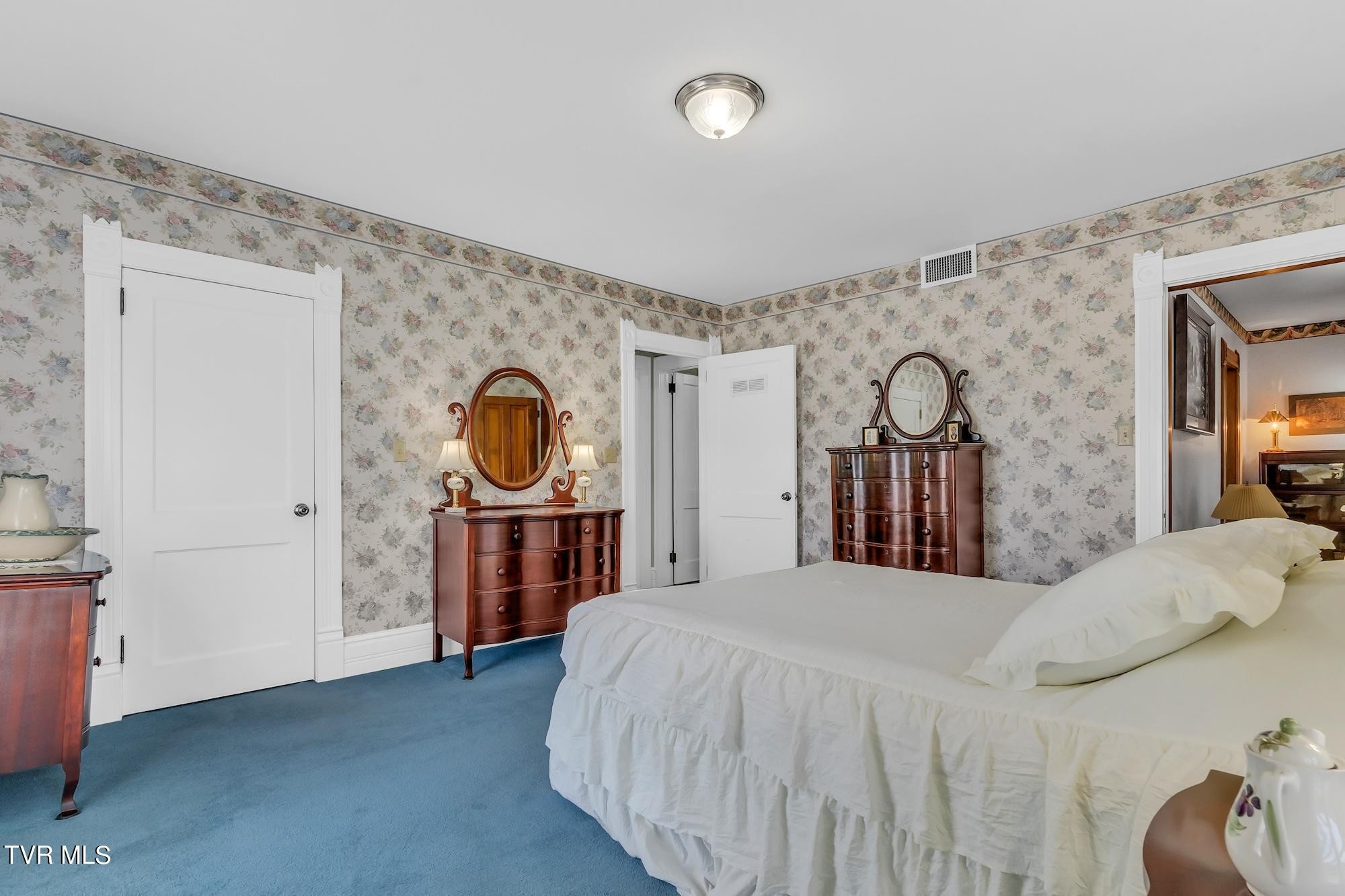 Big Stone Gap, Virginia, 24219, United States, 4 Bedrooms Bedrooms, ,3 BathroomsBathrooms,Residential,For Sale,1984528