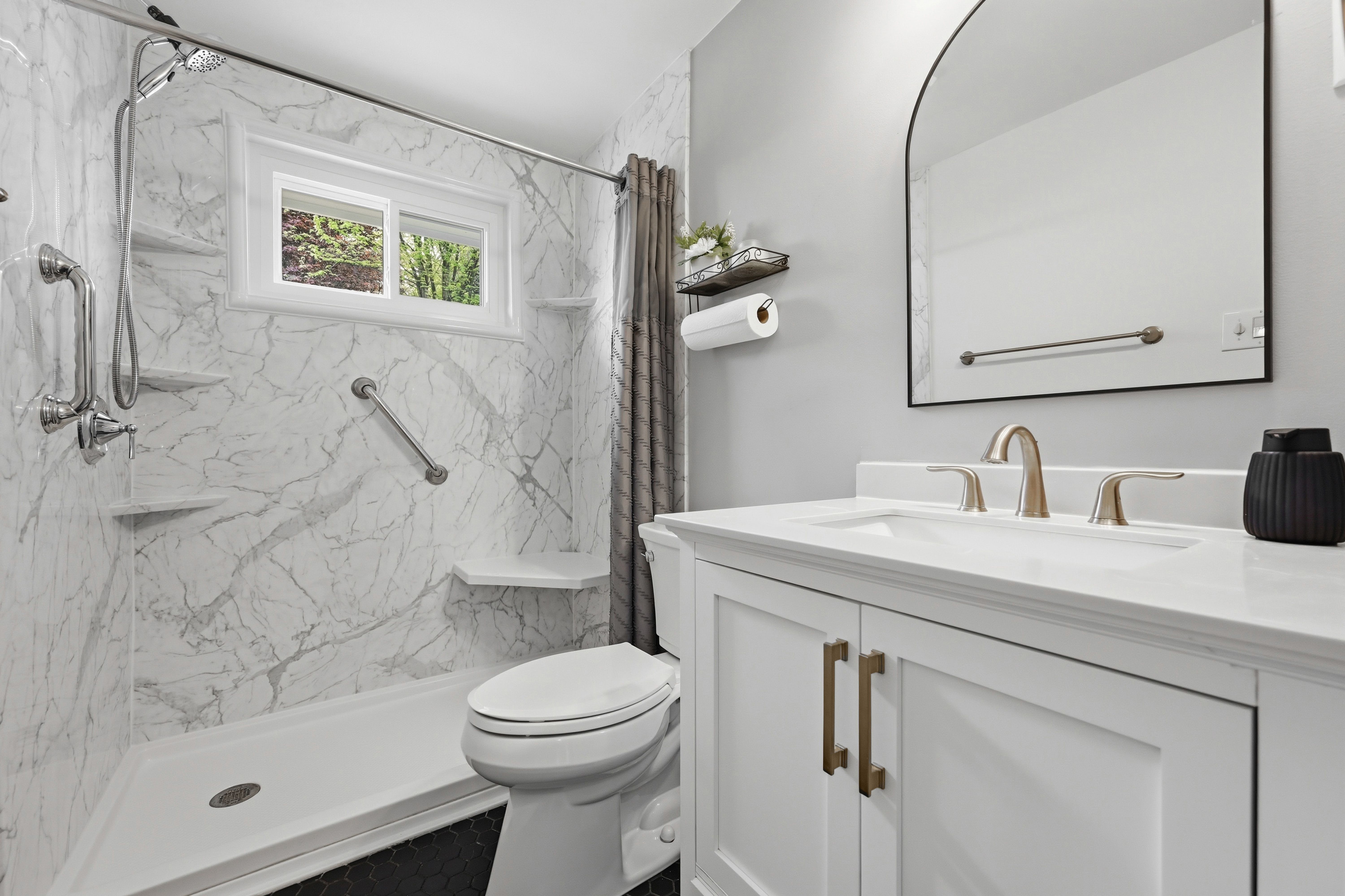  27 Flora Road, Pittsburgh, PA 15227 - 物件實景