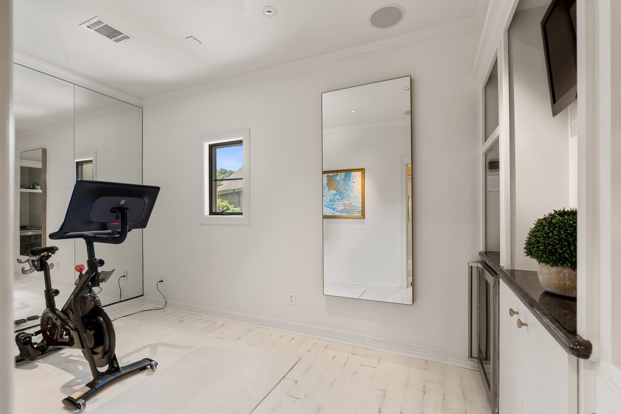  30 Hackberry Lane A - 物件實景