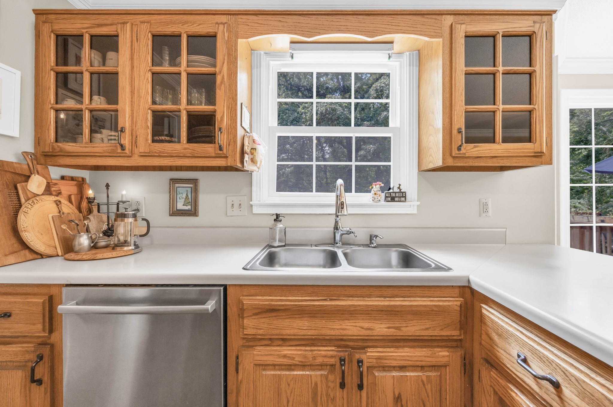 Clarksville, Tennessee, 37040, United States, 3 Bedrooms Bedrooms, ,4 BathroomsBathrooms,Residential,For Sale,1974190