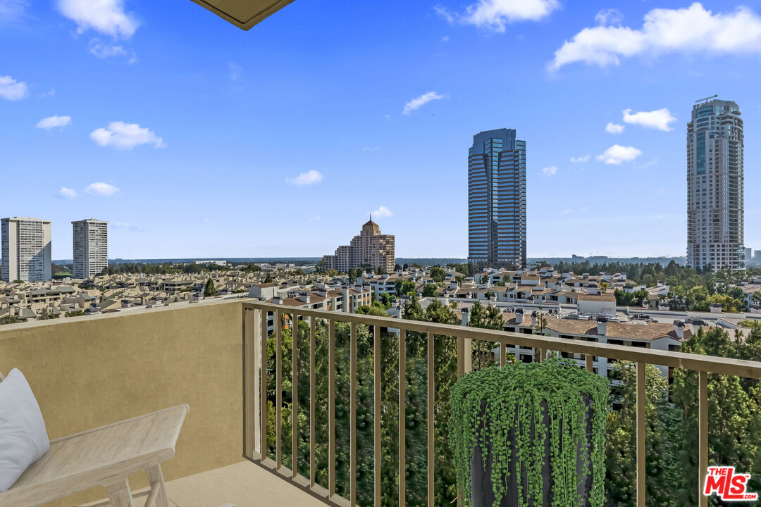 Los Angeles, California, 90067, United States, 2 Bedrooms Bedrooms, ,2 BathroomsBathrooms,Residential,For Sale,1754738