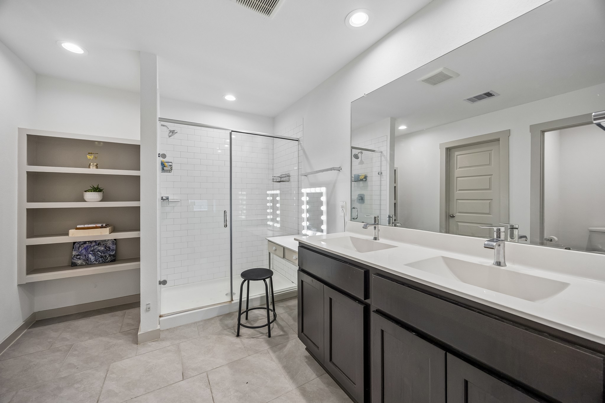  3938 Hordley Terrace Trail - 物件實景