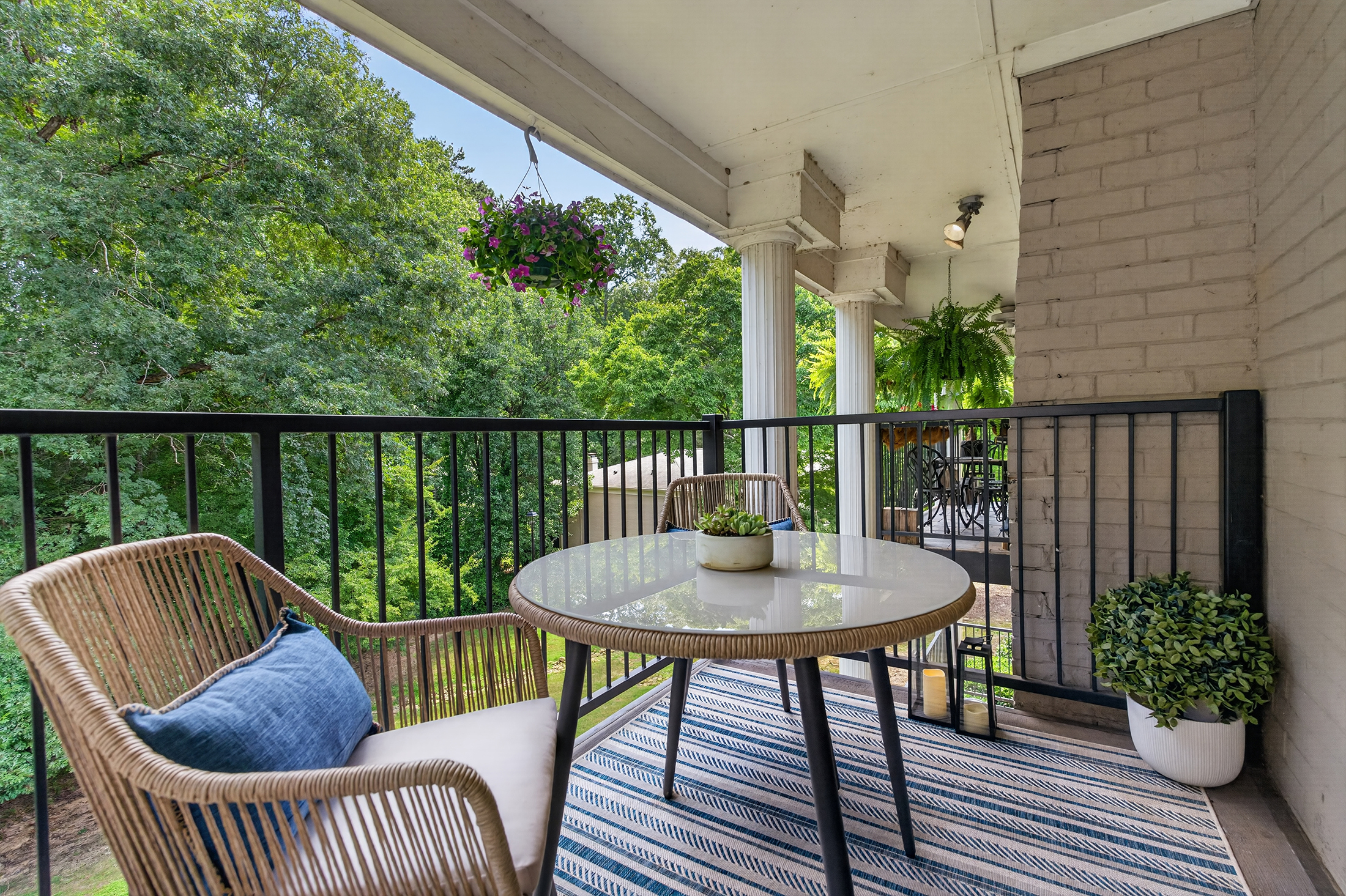  Located in the Gated Essex House Community in Historic Vinings - 物件實景