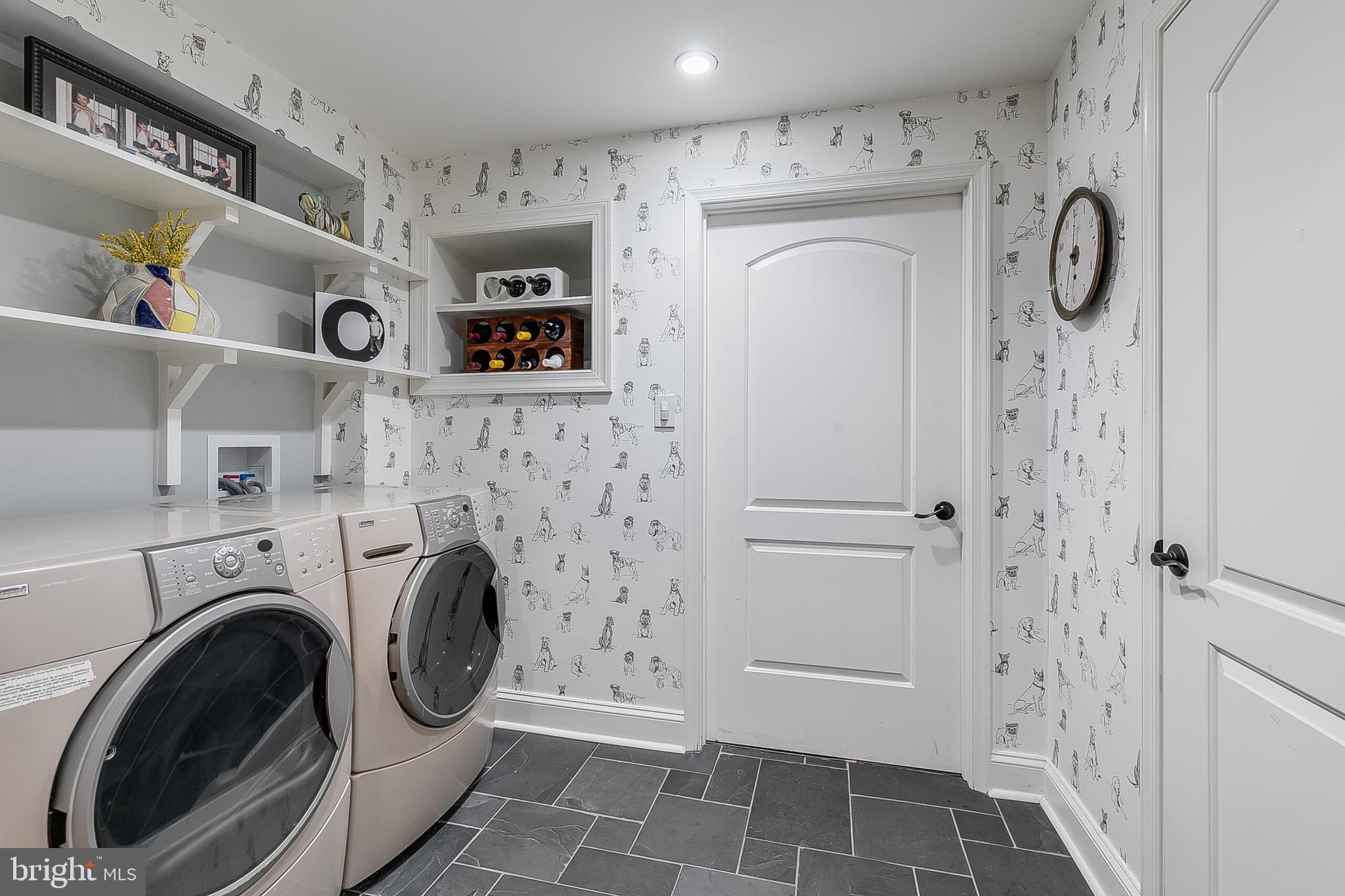 Aldie, Virginia, 20105, United States, 5 Bedrooms Bedrooms, ,7 BathroomsBathrooms,Residential,For Sale,1980828