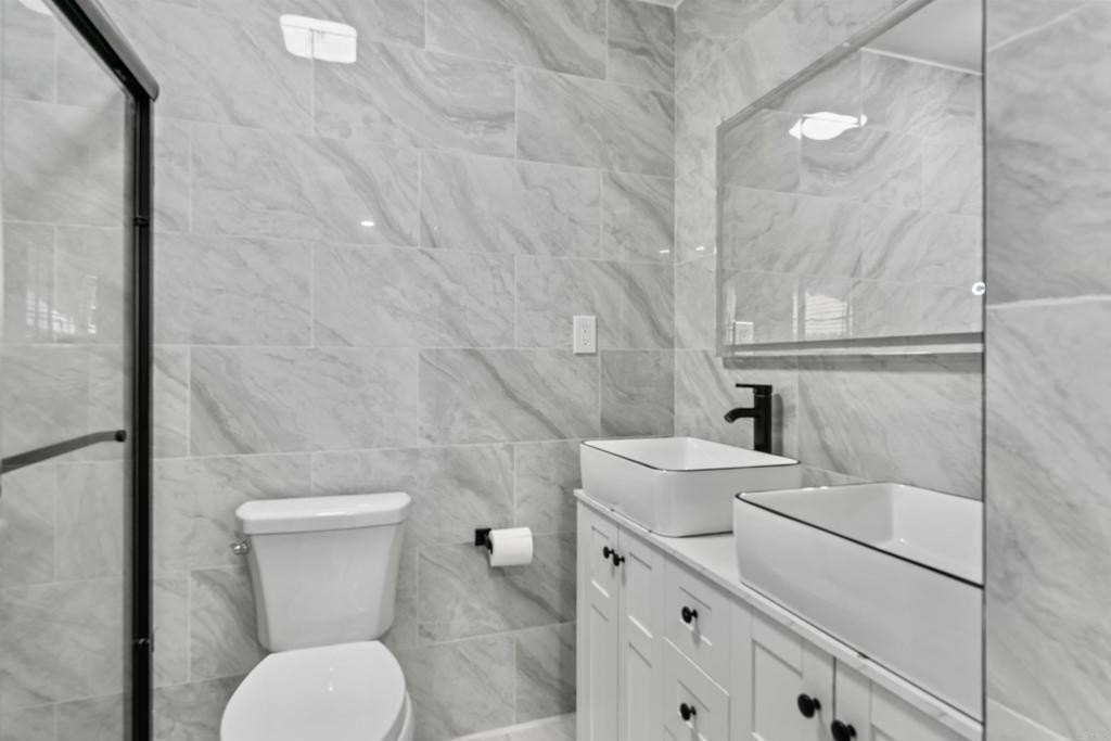 Lakeside, California, 92040, United States, 4 Bedrooms Bedrooms, ,2 BathroomsBathrooms,Residential,For Sale,1900967